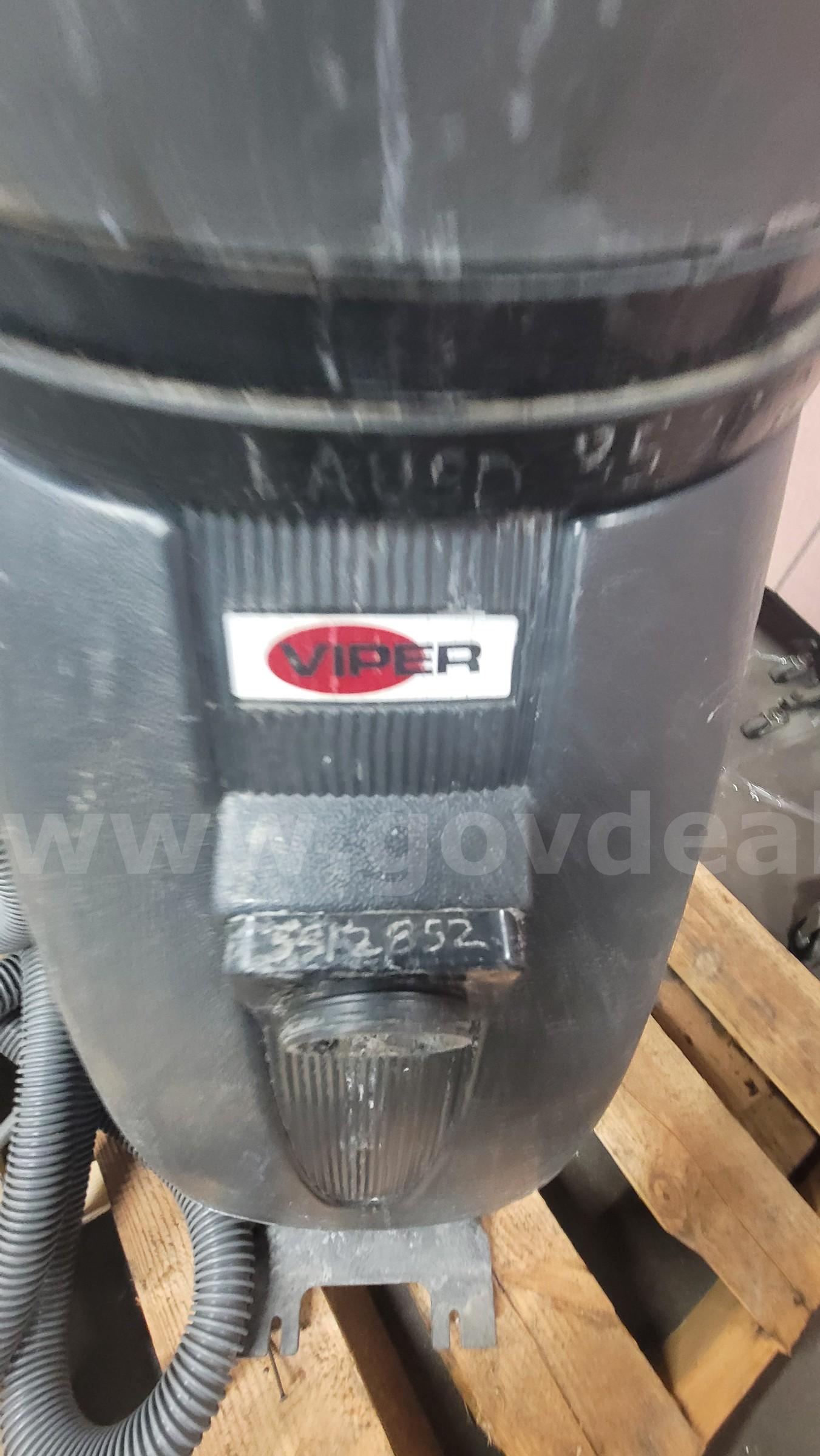 ****VIPER WET AND DRY VACUUM CLEANER*** (I) Honda Pilot Government Surplus Auction - Photo #3