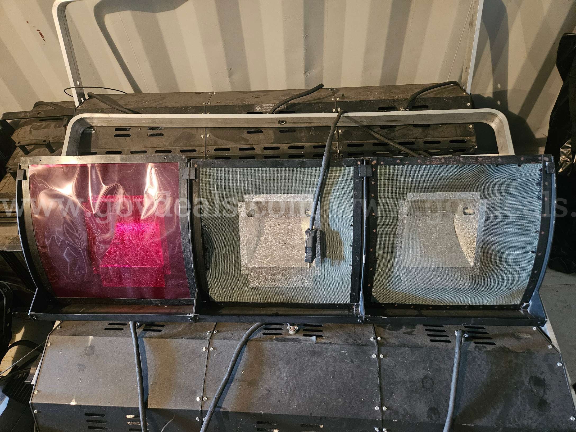 Ground Row and Sky - CYC Luminaire (Lot of 5)  14 Government Surplus Auction - Primary Photo
