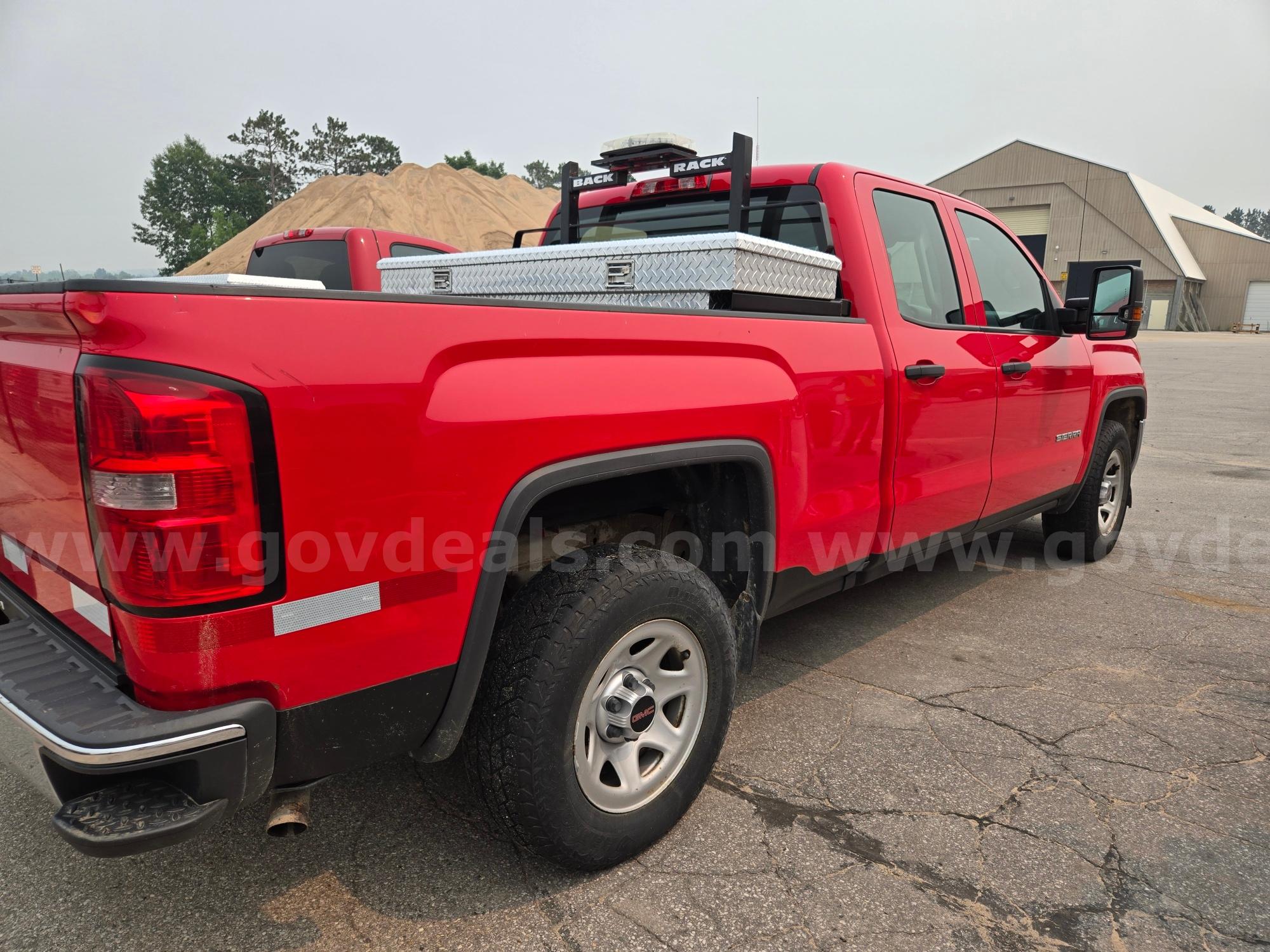 2016 GMC Sierra 1500 GMC Sierra Government Surplus Auction - Photo #4