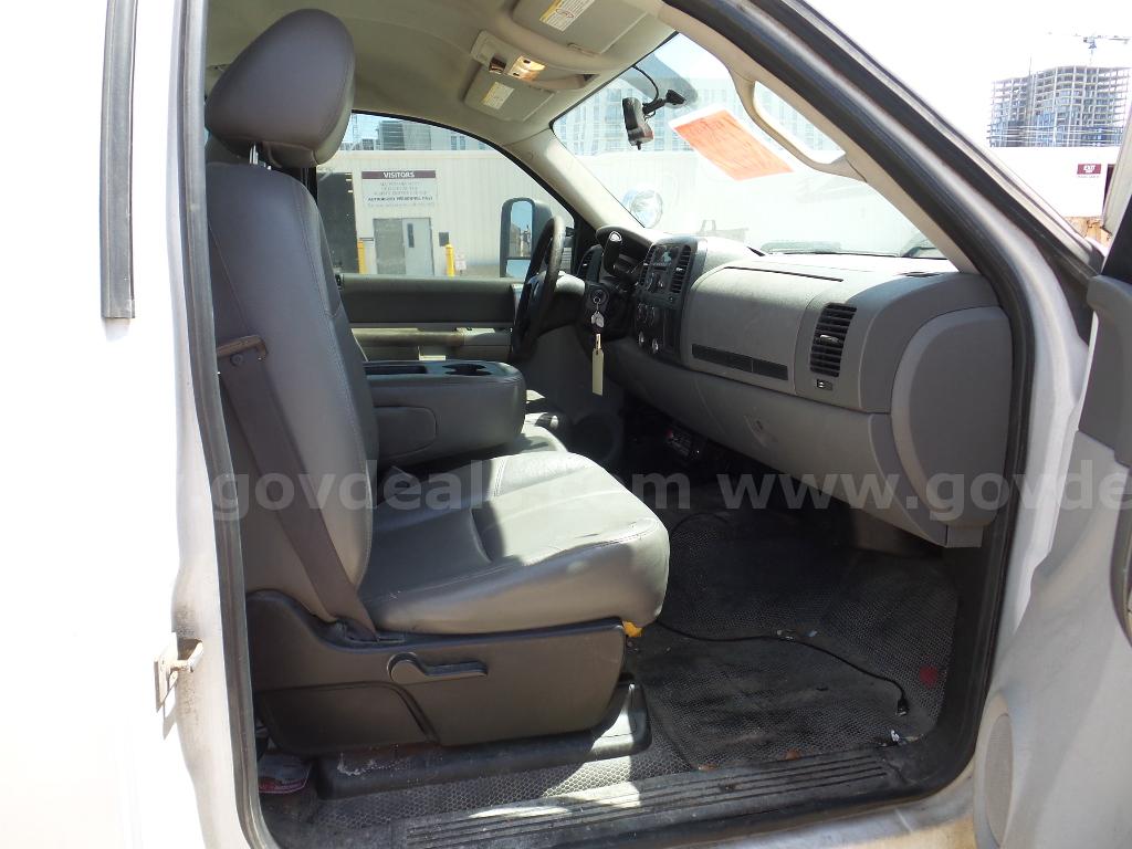 2009 Chevrolet Silverado 3500HD Chevrolet Silverado 3500HD Government Surplus Auction - Photo #6
