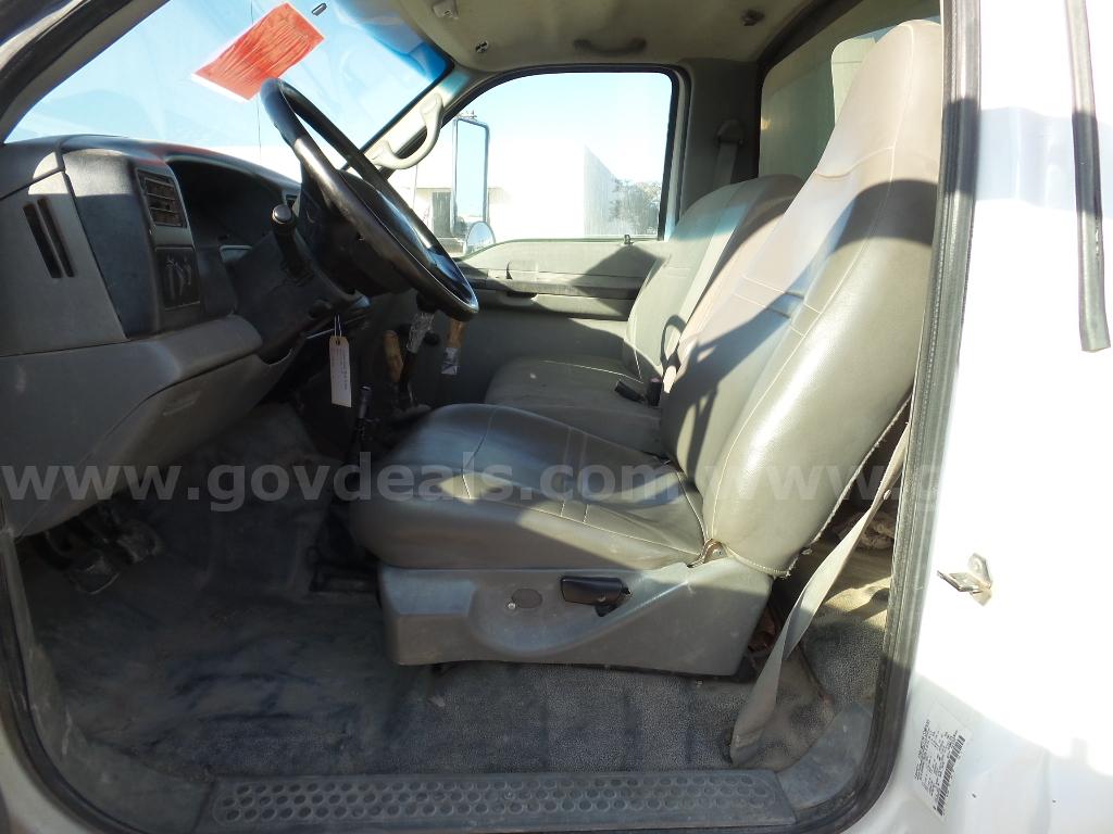 2008 FORD F-650 Ford 650 Government Surplus Auction - Photo #5