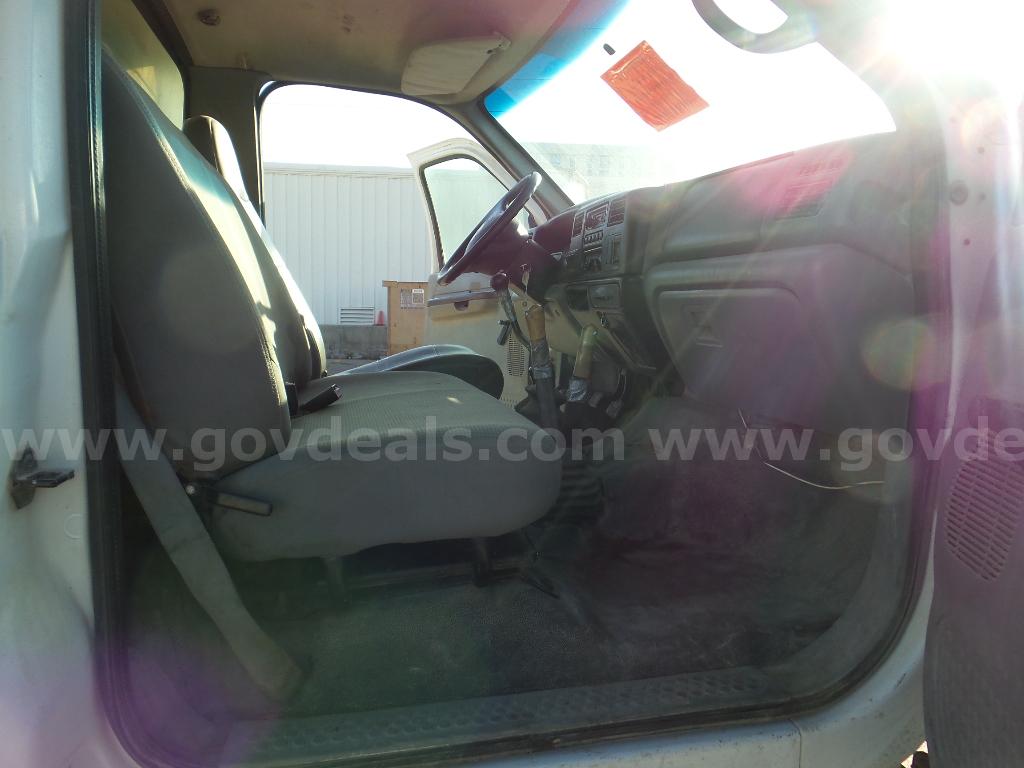 2008 FORD F-650 Ford 650 Government Surplus Auction - Photo #6