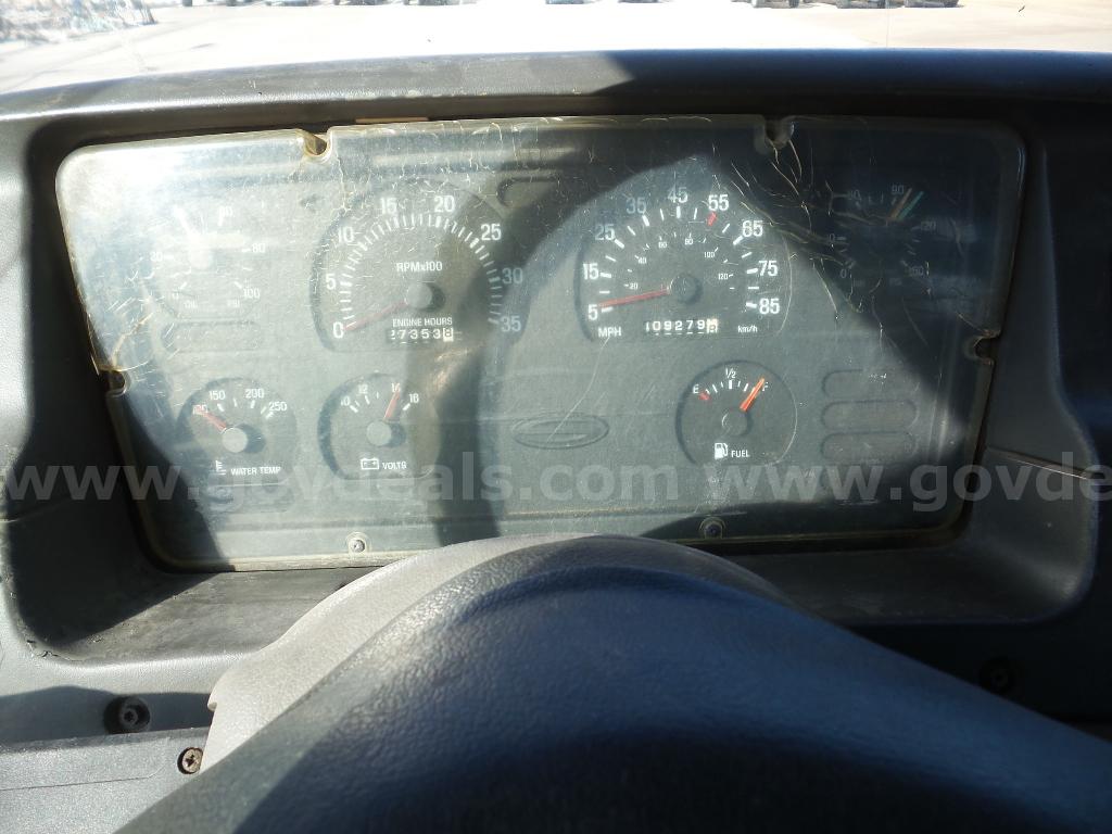 2002 Sterling LT9500 Sterling LT9500 Government Surplus Auction - Photo #6