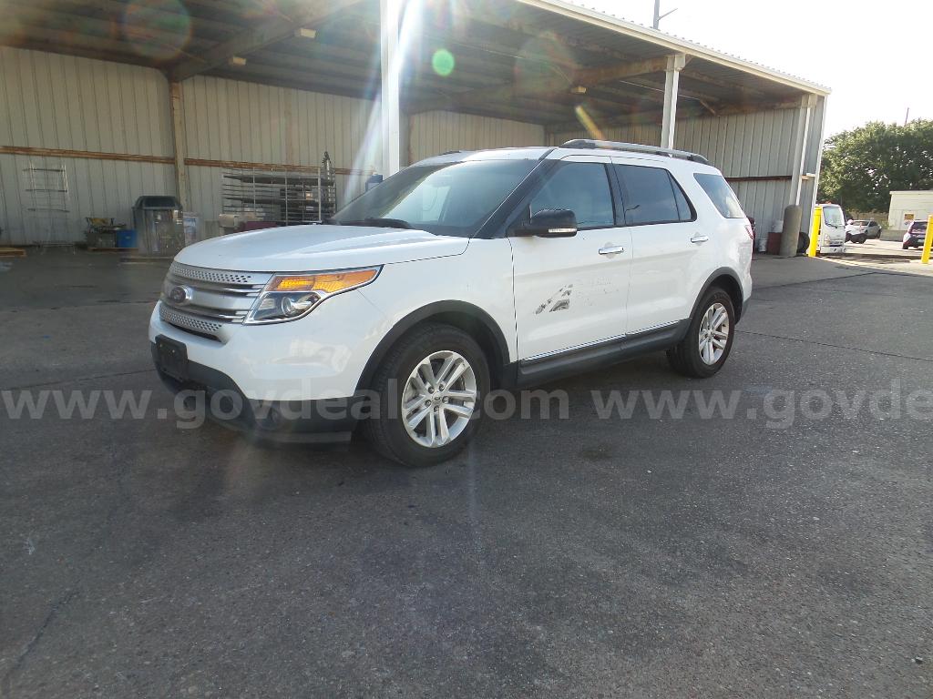 2015 Ford Explorer