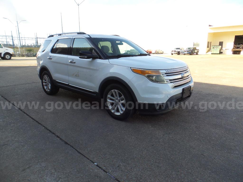 2015 Ford Explorer Ford Explorer Government Surplus Auction - Photo #2