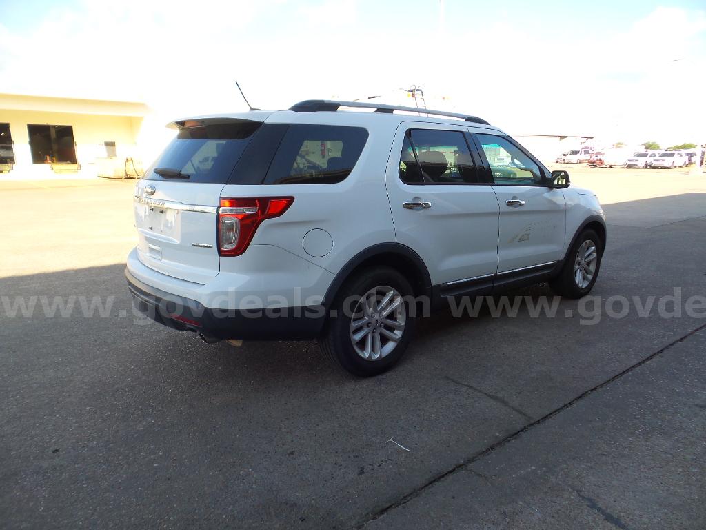 2015 Ford Explorer Ford Explorer Government Surplus Auction - Photo #3