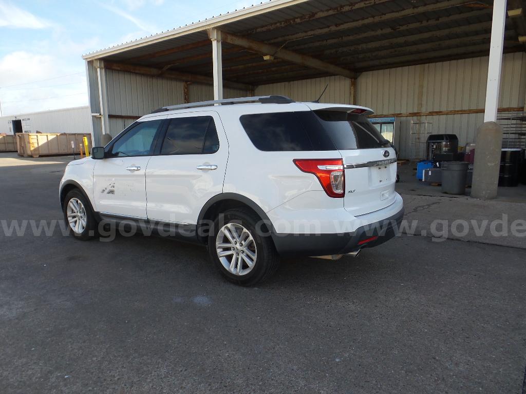 2015 Ford Explorer Ford Explorer Government Surplus Auction - Photo #4