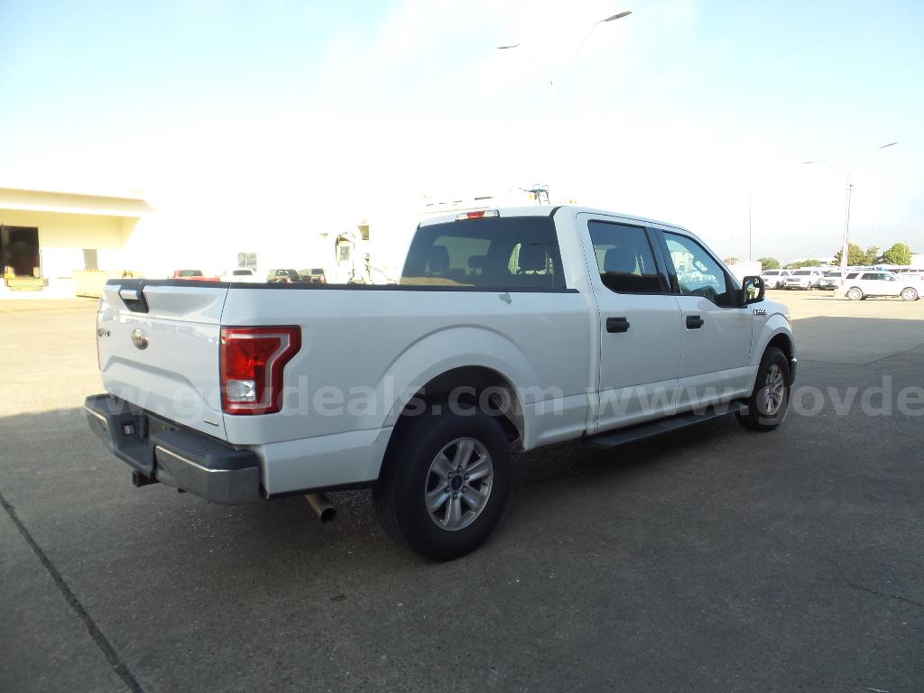 2015 Ford F-150 XLT SuperCrew 5.5-ft. Bed 2WD Ford F-150 Government Surplus Auction - Photo #3
