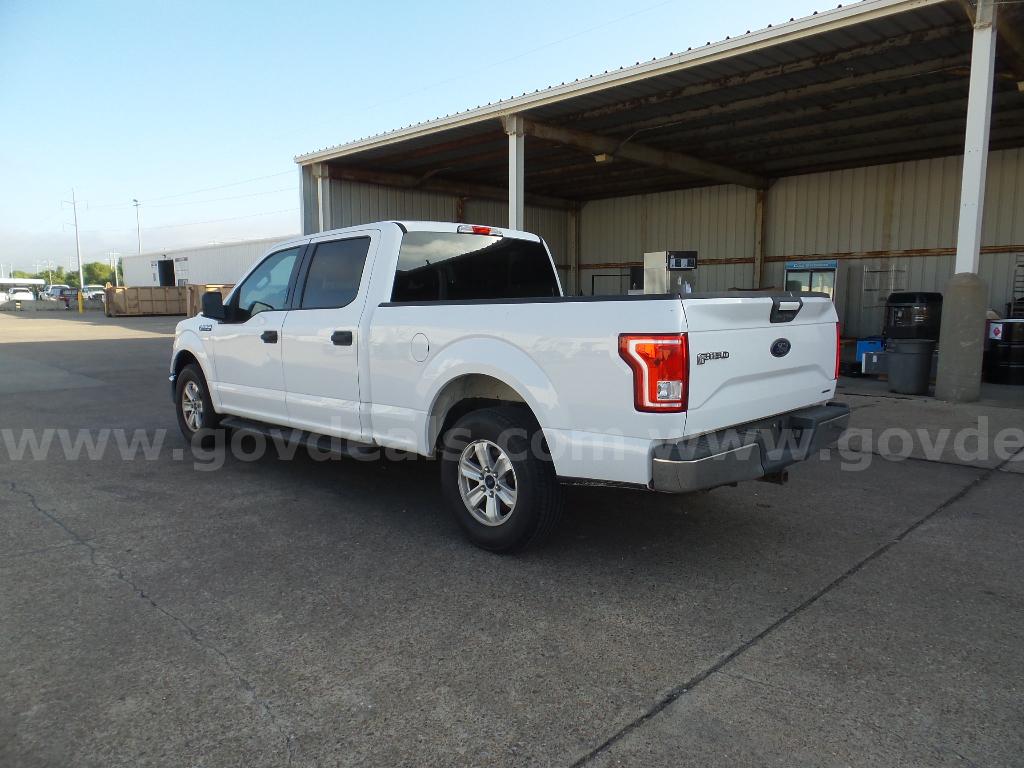 2015 Ford F-150 XLT SuperCrew 5.5-ft. Bed 2WD Ford F-150 Government Surplus Auction - Photo #4