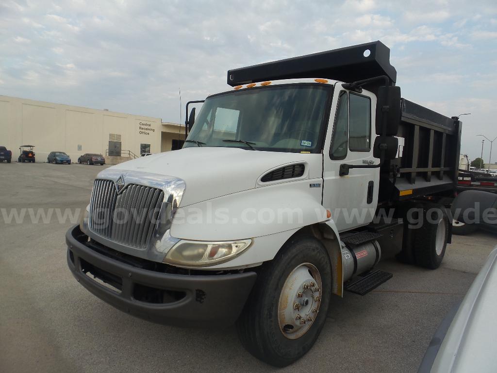 2010 International 4300 International 4300 Government Surplus Auction - Primary Photo