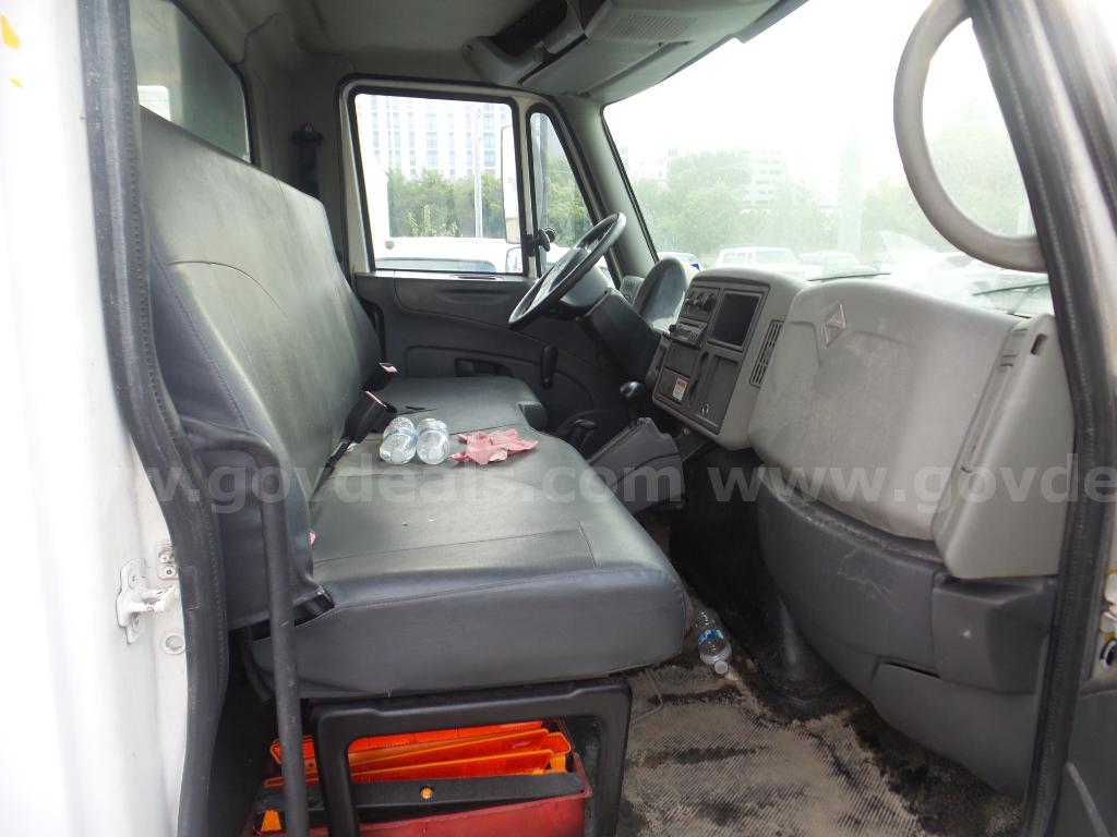 2010 International 4300 International 4300 Government Surplus Auction - Photo #6