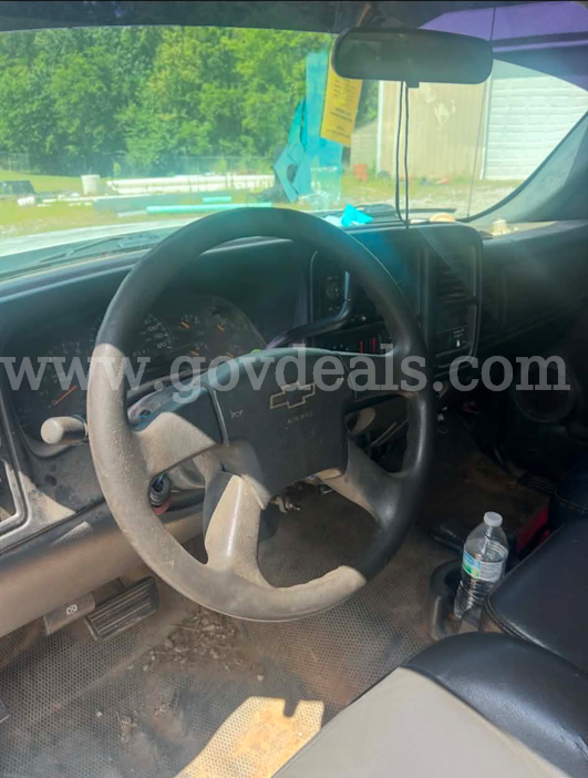 2006 Chevrolet Silverado 2500HD Work Truck 2WD Chevrolet Silverado 2500HD Government Surplus Auction - Photo #4