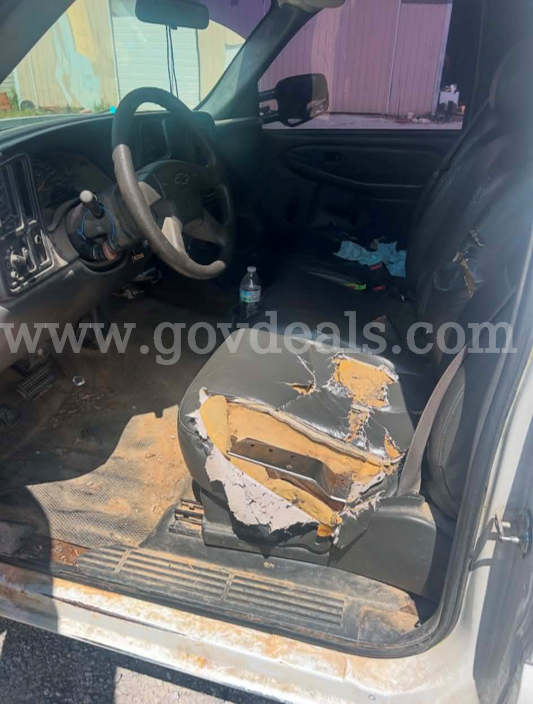 2006 Chevrolet Silverado 2500HD Work Truck 2WD Chevrolet Silverado 2500HD Government Surplus Auction - Photo #5