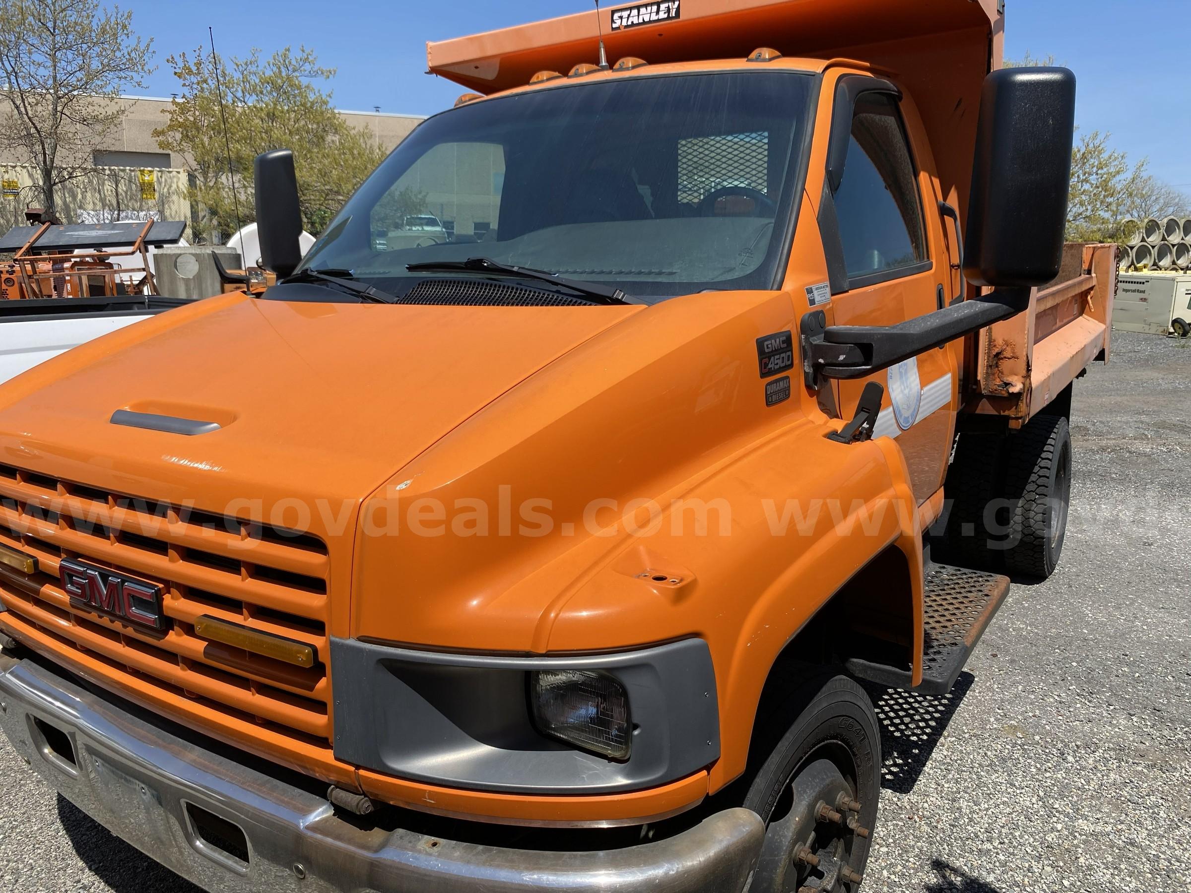 2003 GMC C4C042