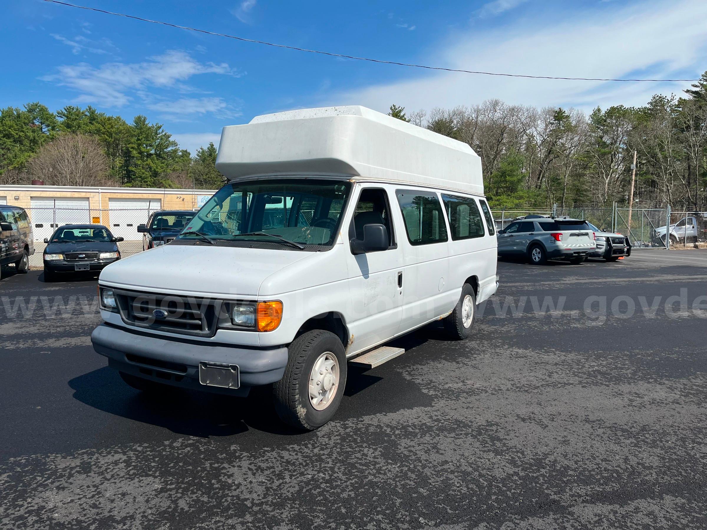 2006 Ford Econoline Ford Econoline Government Surplus Auction - Primary Photo