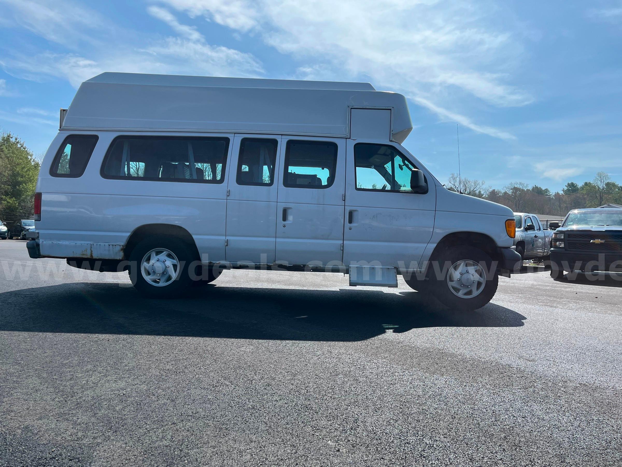 2006 Ford Econoline Ford Econoline Government Surplus Auction - Photo #3