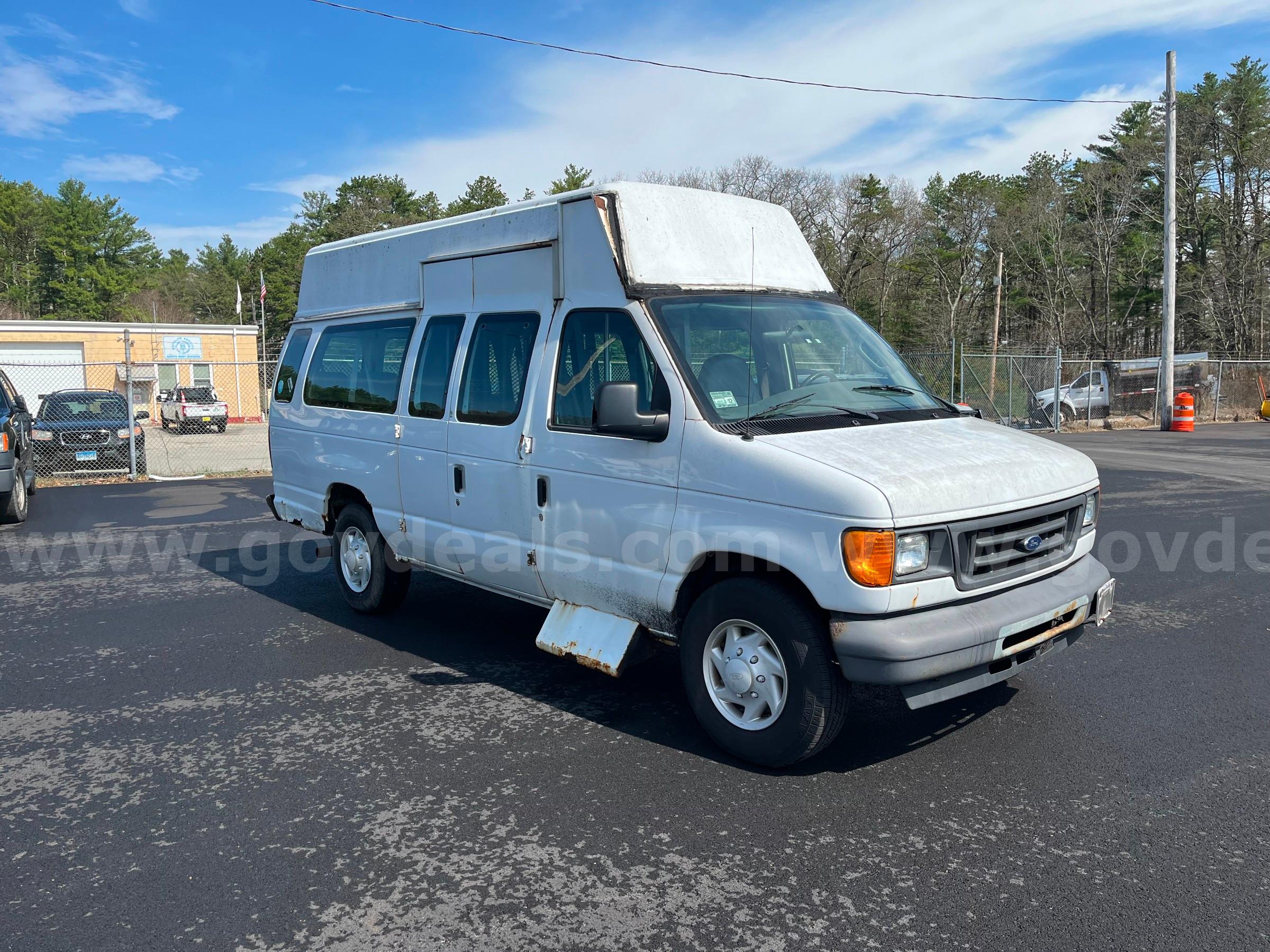 2007 Ford Econoline Ford Econoline Government Surplus Auction - Photo #2