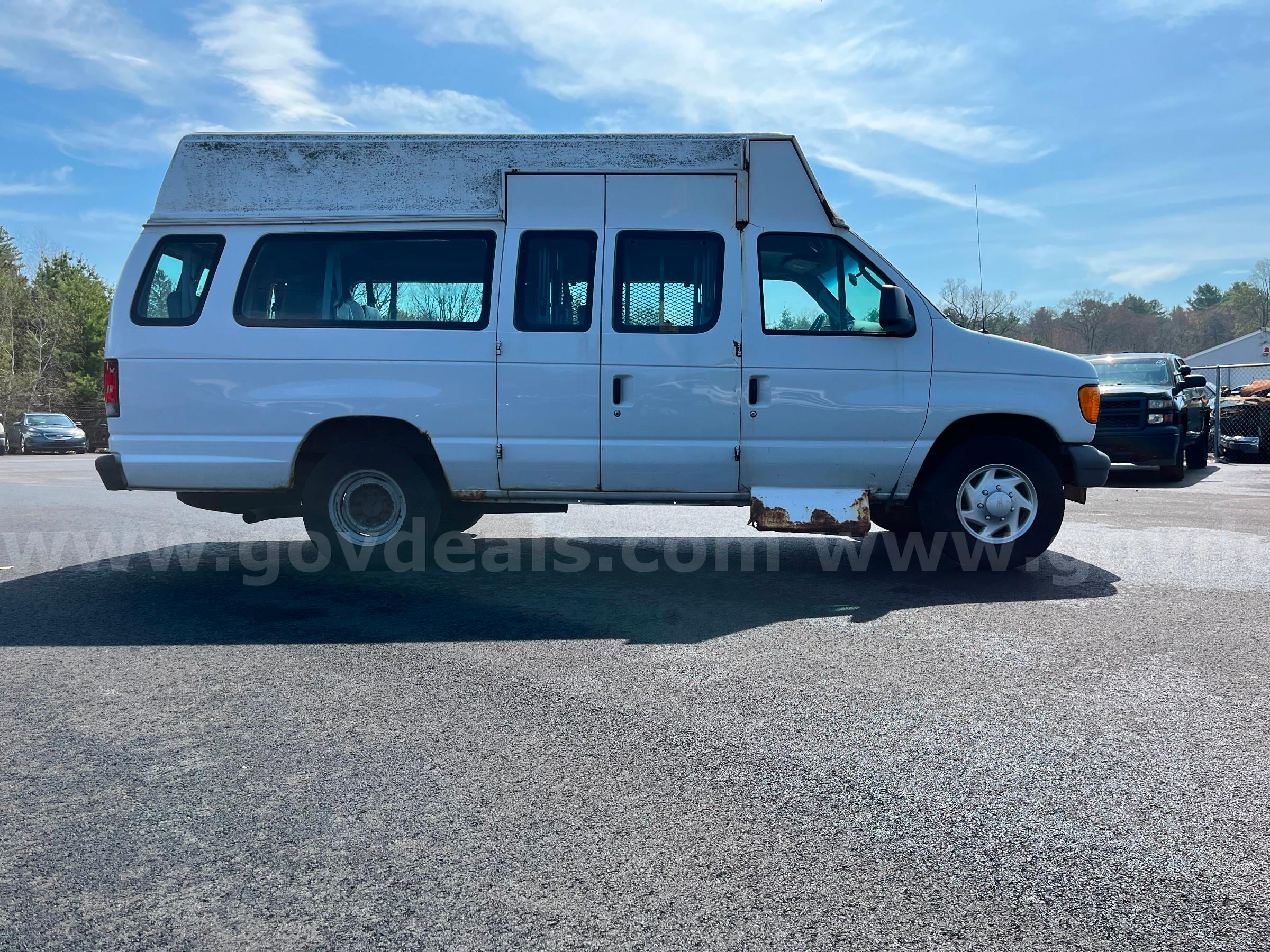2007 Ford Econoline Ford Econoline Government Surplus Auction - Photo #3