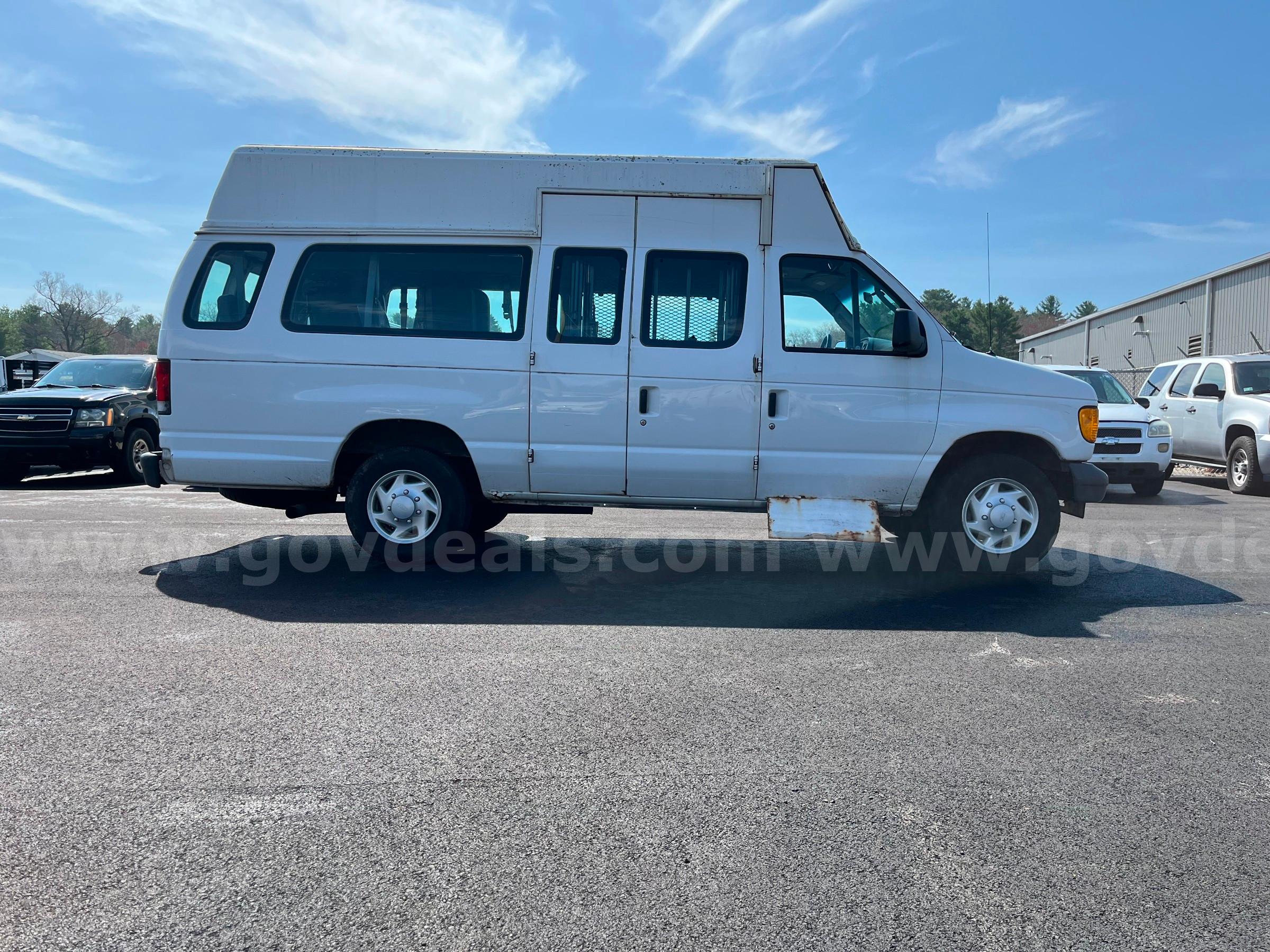 2007 Ford Econoline Ford Econoline Government Surplus Auction - Photo #3