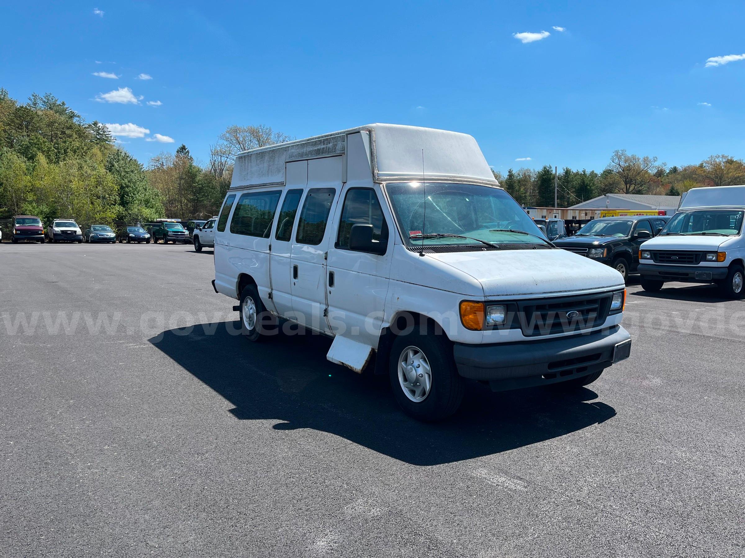 2007 Ford Econoline Ford Econoline Government Surplus Auction - Photo #3