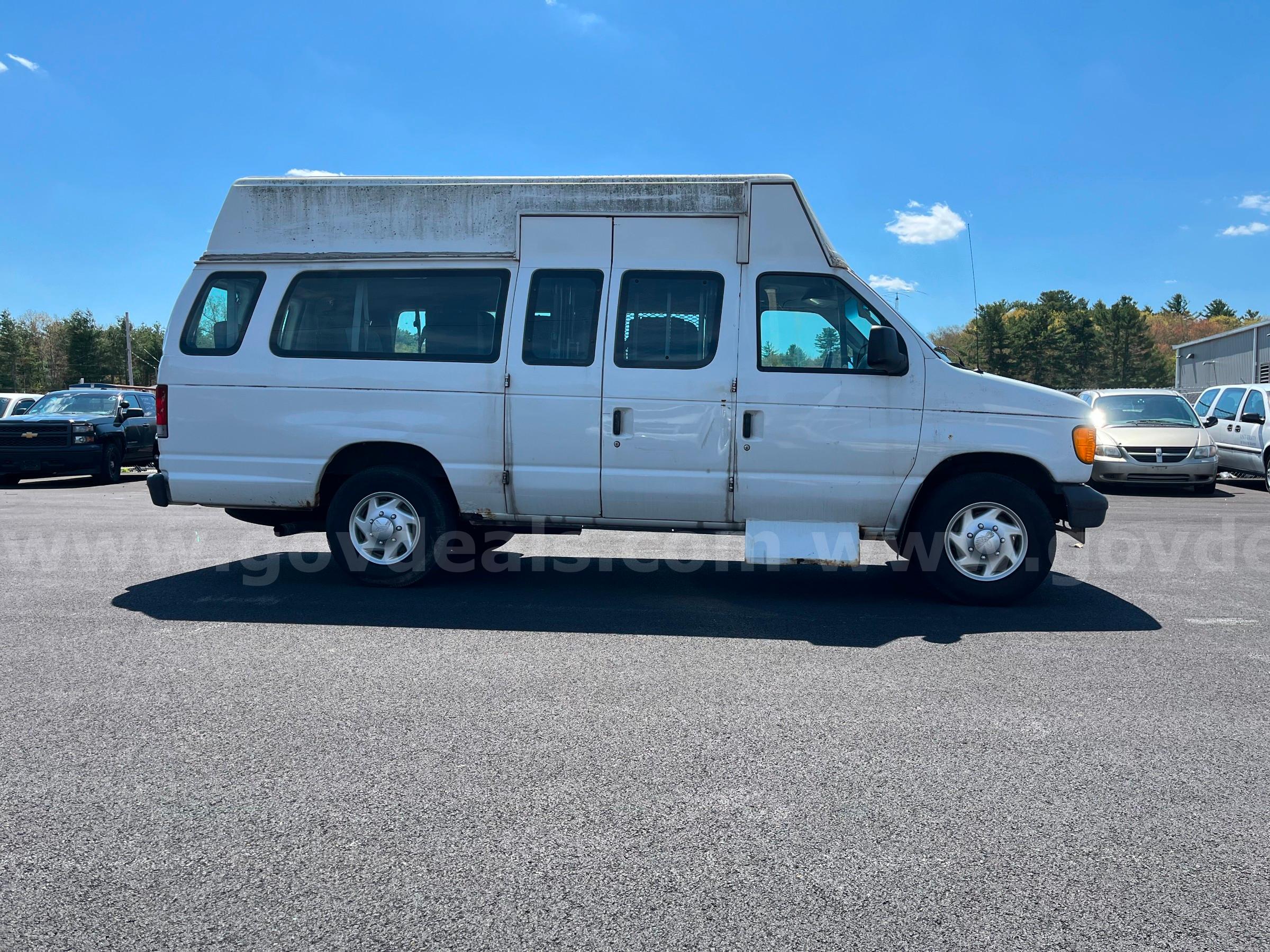 2007 Ford Econoline Ford Econoline Government Surplus Auction - Photo #4