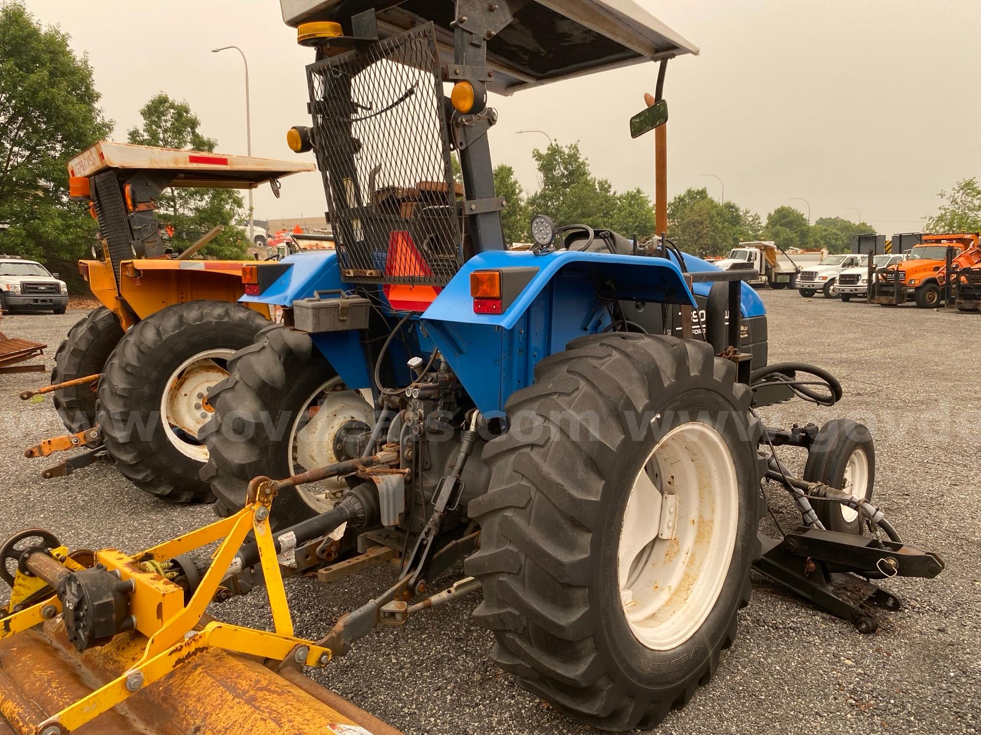 1998 Ford New Holland tractor with brush mower New Holland TS90 Government Surplus Auction - Photo #2