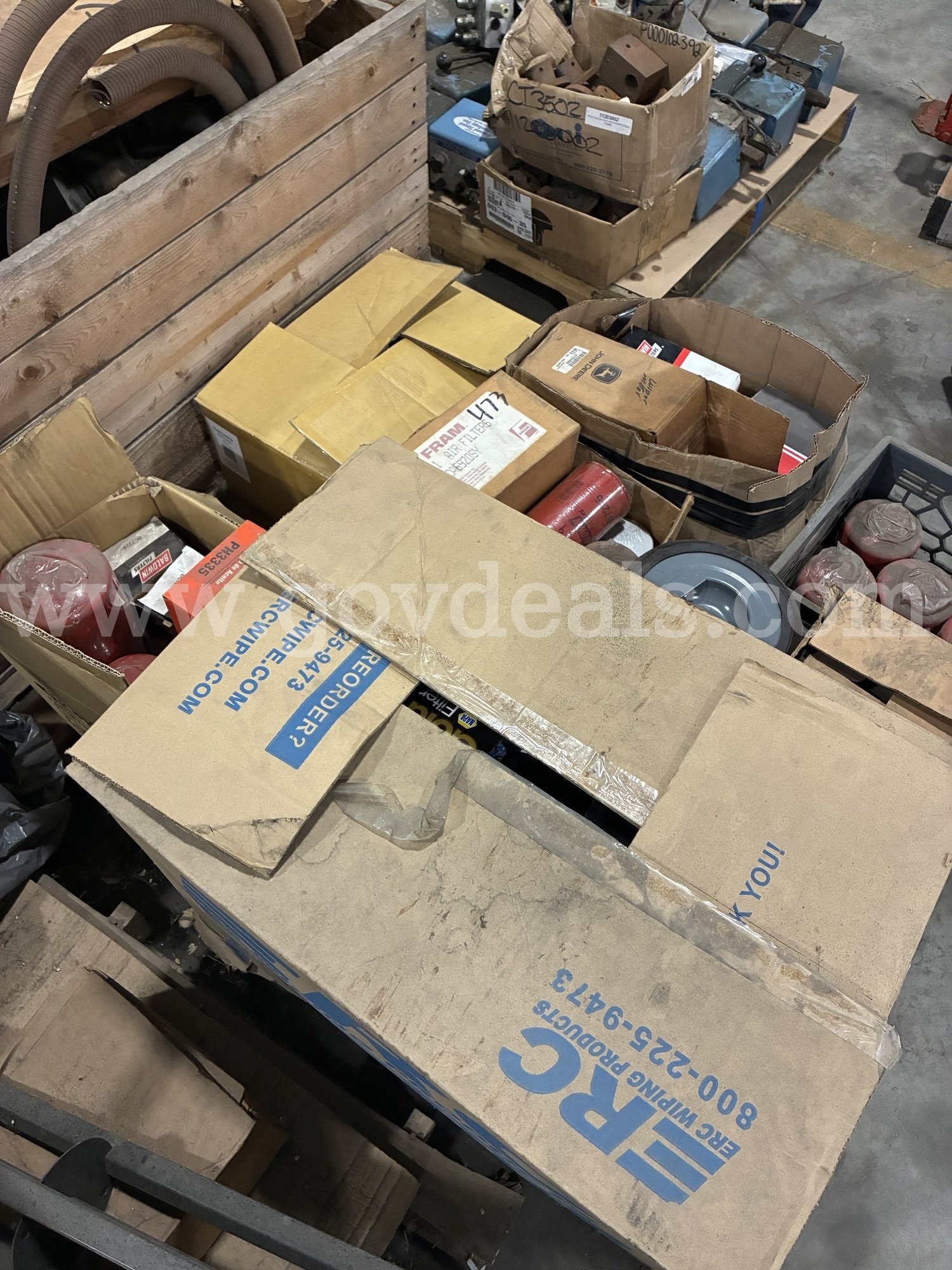 Pallet of misc. autmotive air, oil, and fuel filters   Government Surplus Auction - Photo #2