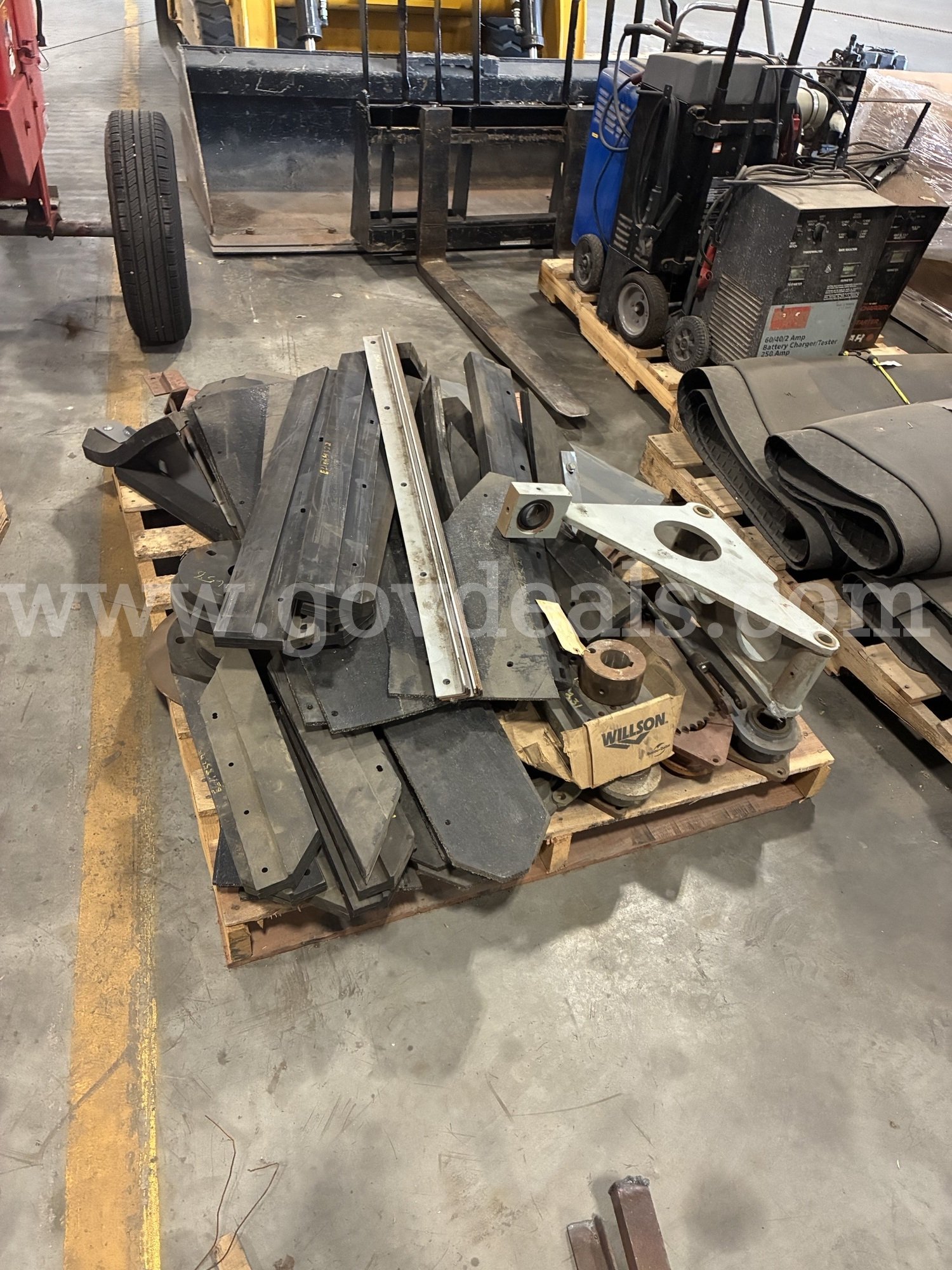 Pallet of street sweeper parts   Government Surplus Auction - Primary Photo