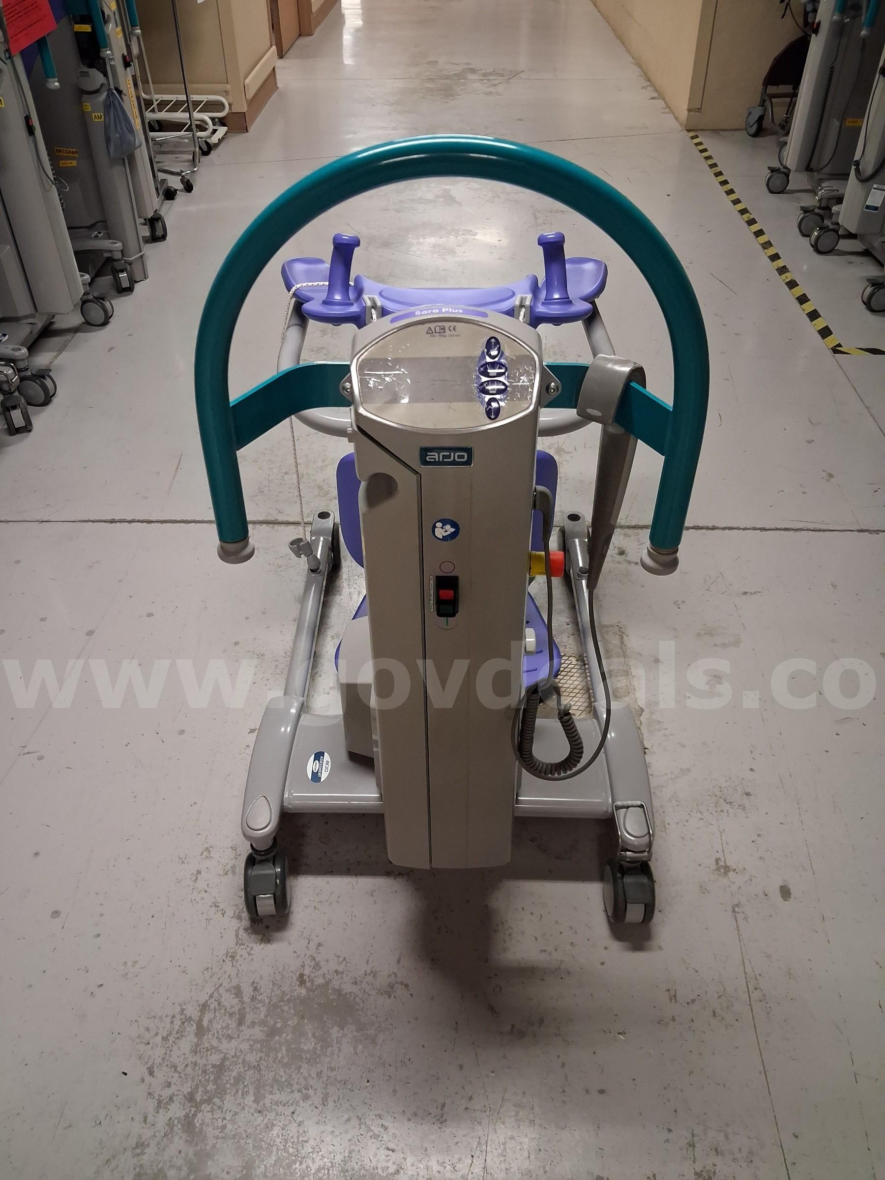 Arjo Sara Plus Lift - Operational Arjo Huntleigh HEP0001-US Government Surplus Auction - Photo #4