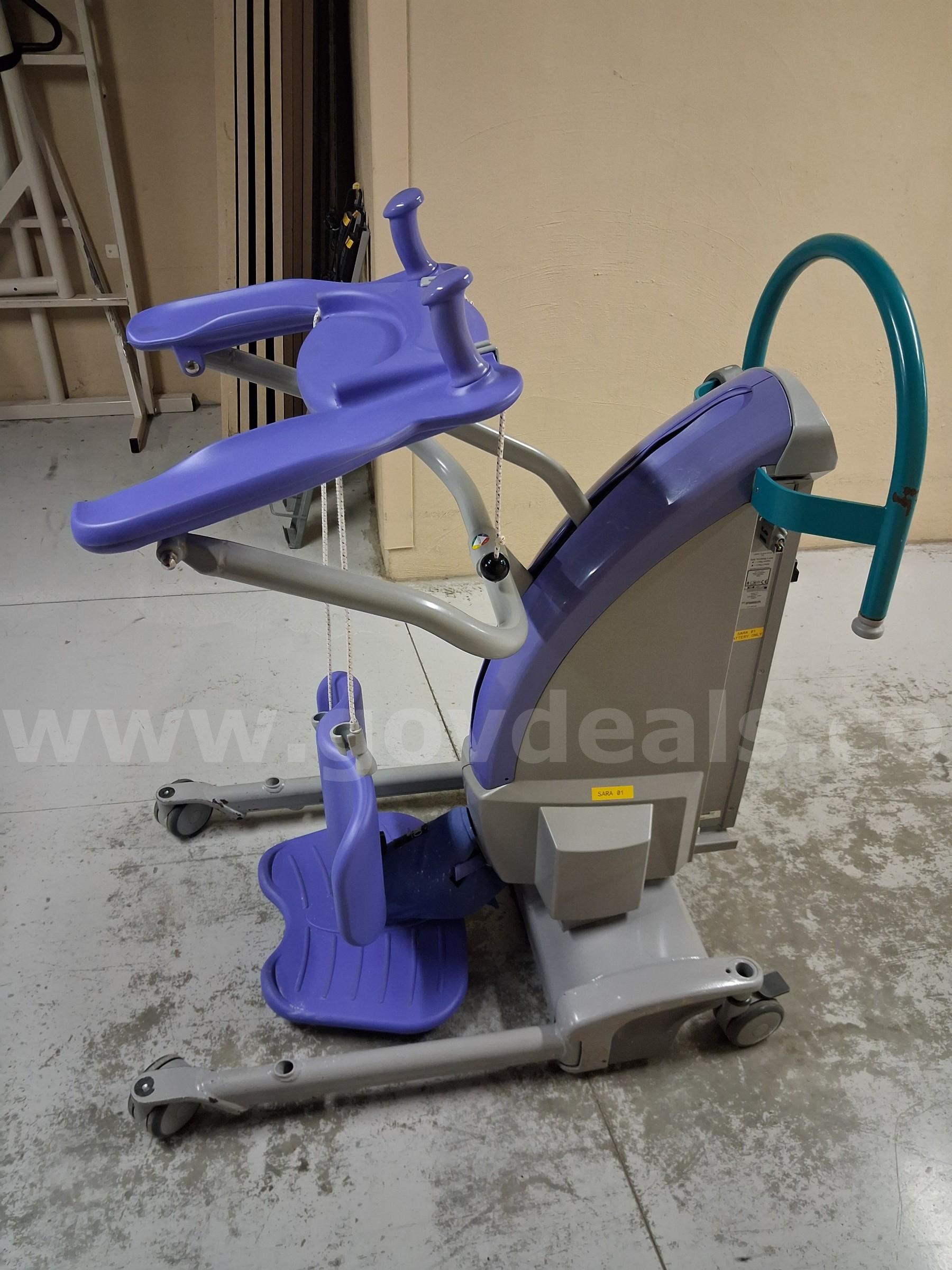 Arjo Sara Plus Lift -  Non-Operational Arjo Huntleigh HEP0001-US Government Surplus Auction - Photo #2