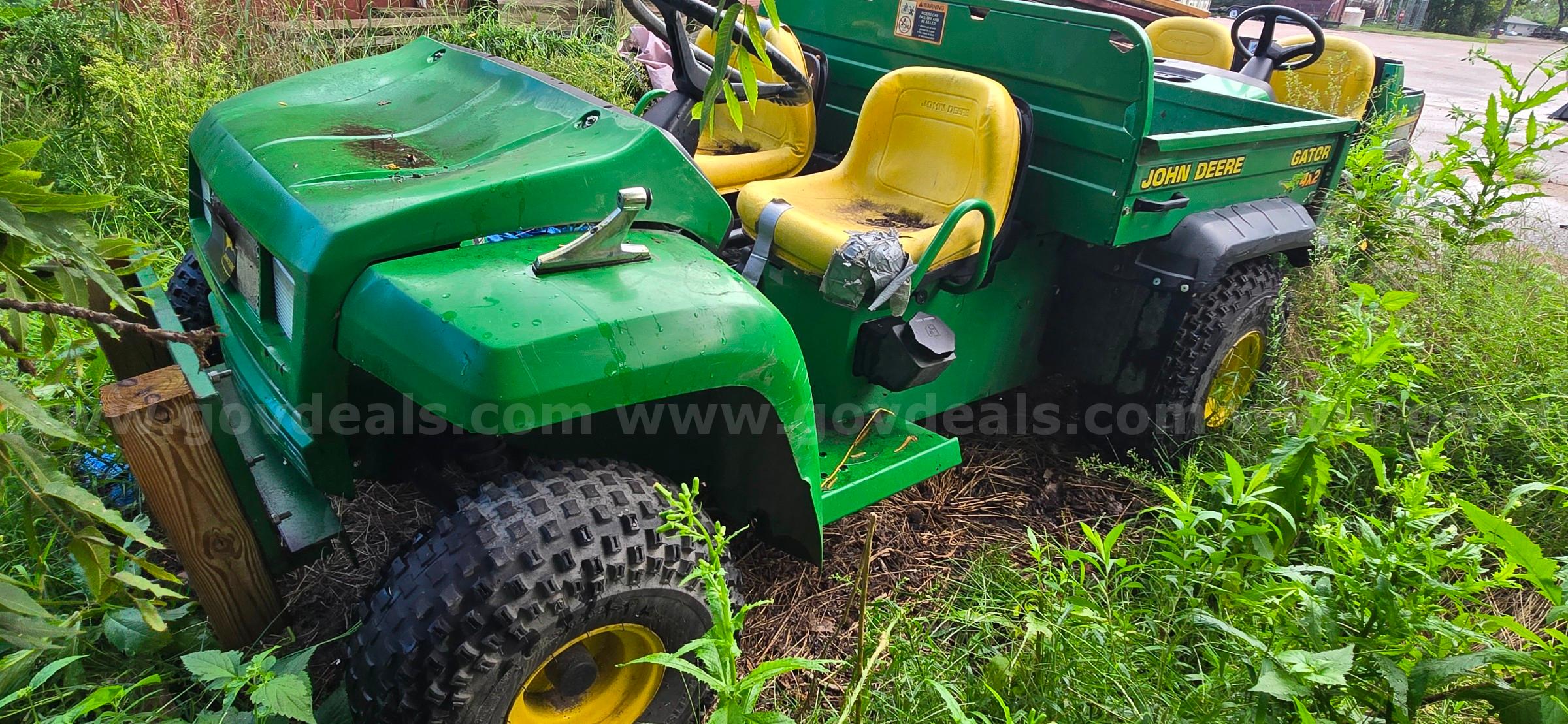2002 John Deere Gator John Deere Gator 4x2 Government Surplus Auction - Photo #3