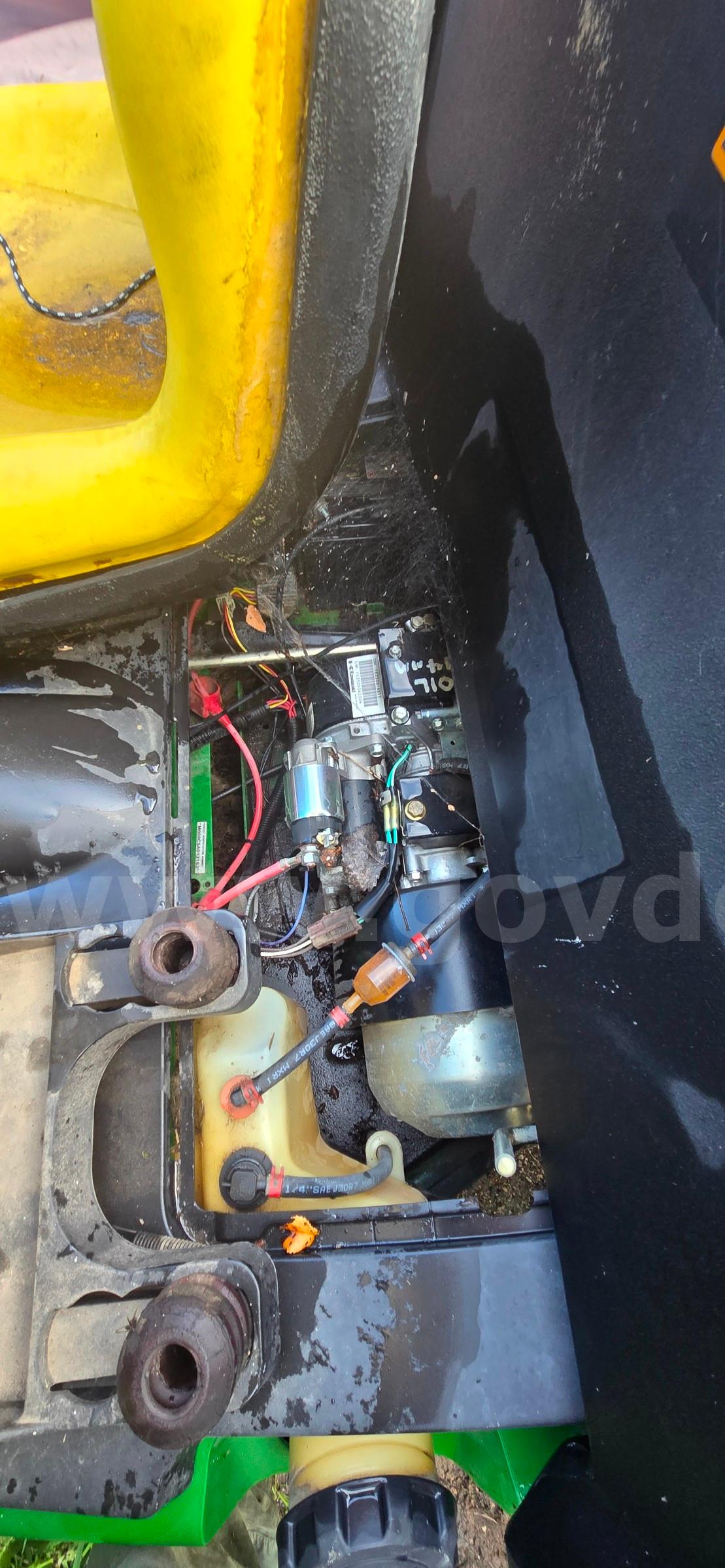 2005 John Deere Gator John Deere Gator 4x2 Government Surplus Auction - Photo #5