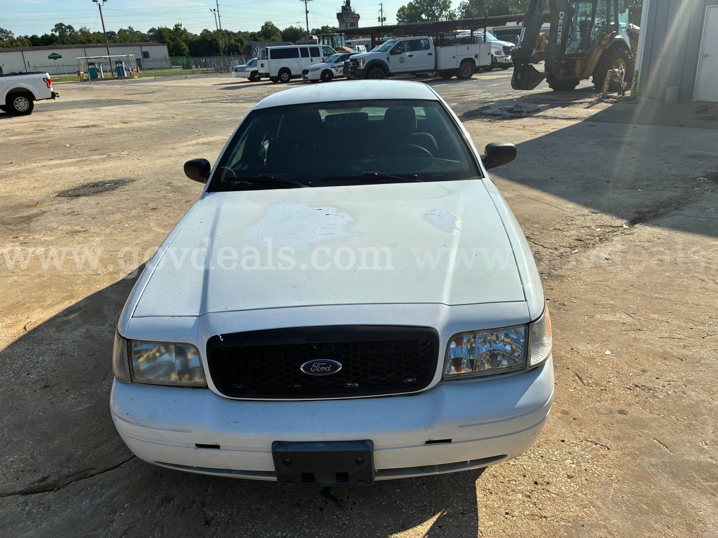 2011 Ford Crown Victoria Ford Crown Victoria Government Surplus Auction - Photo #2