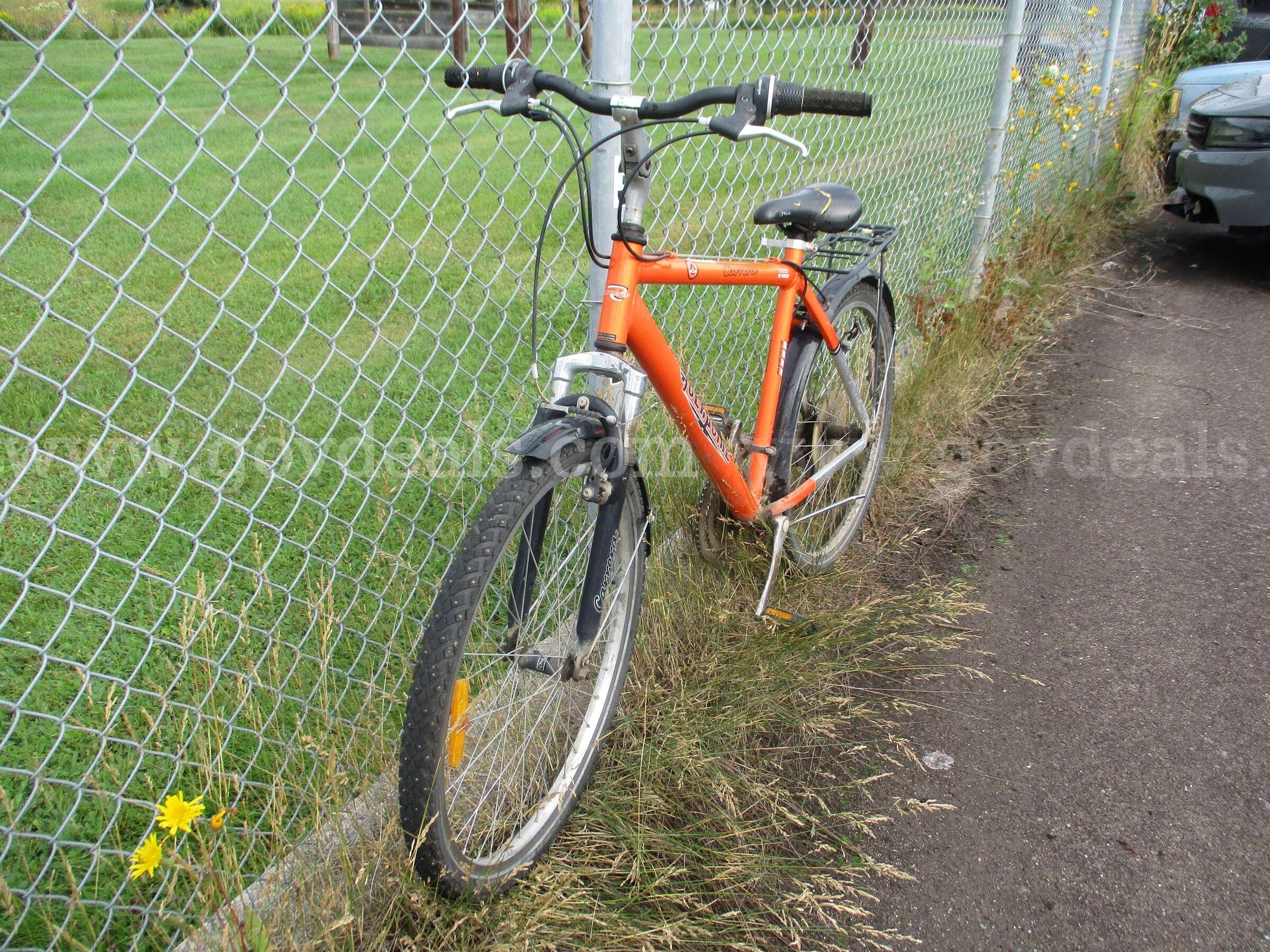 Mountain bike - orange, 18 speed, kickstand CARERRA ROCKPOINT Government Surplus Auction - Photo #2