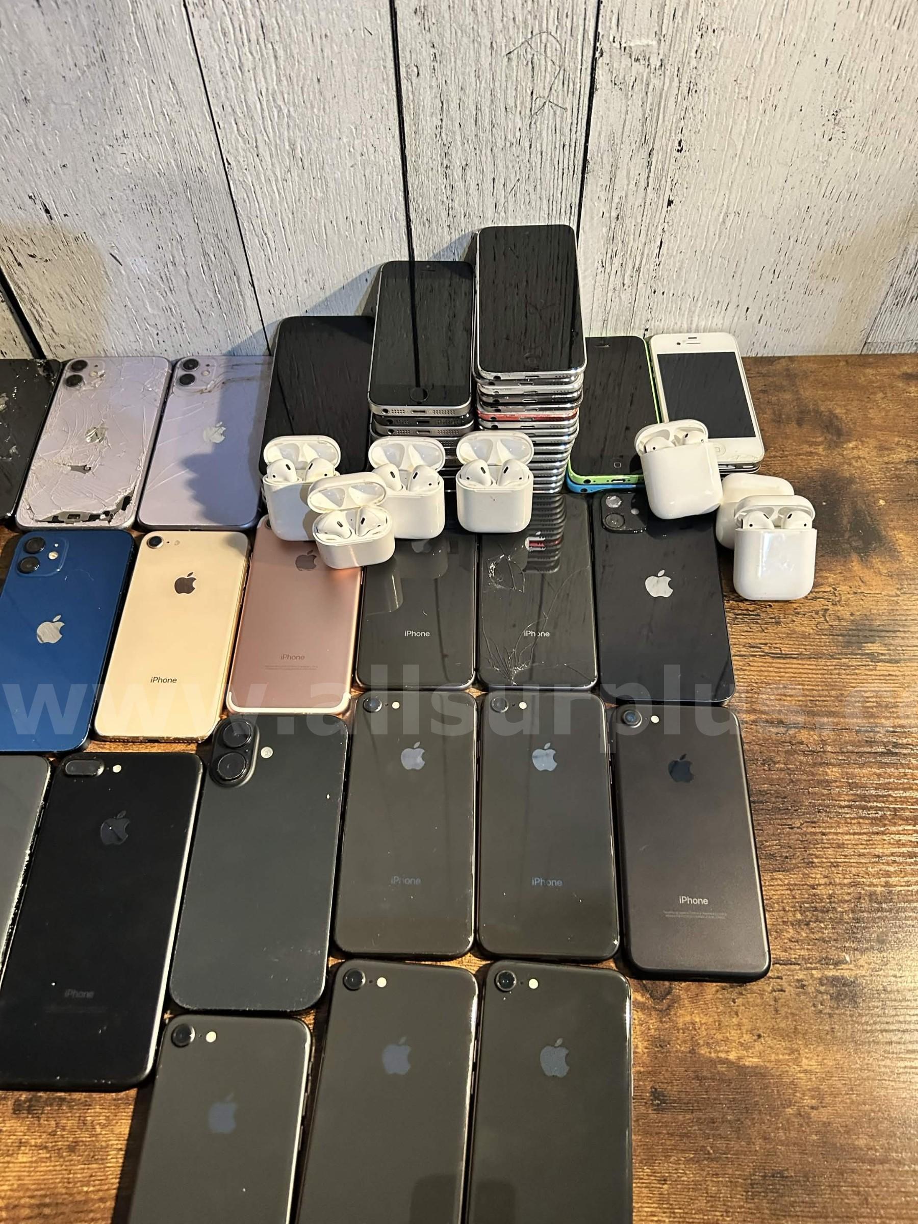 64 Ea. Apple Devices | iPhones | iPods | iPads | AirPods Apple  Government Surplus Auction - Photo #4
