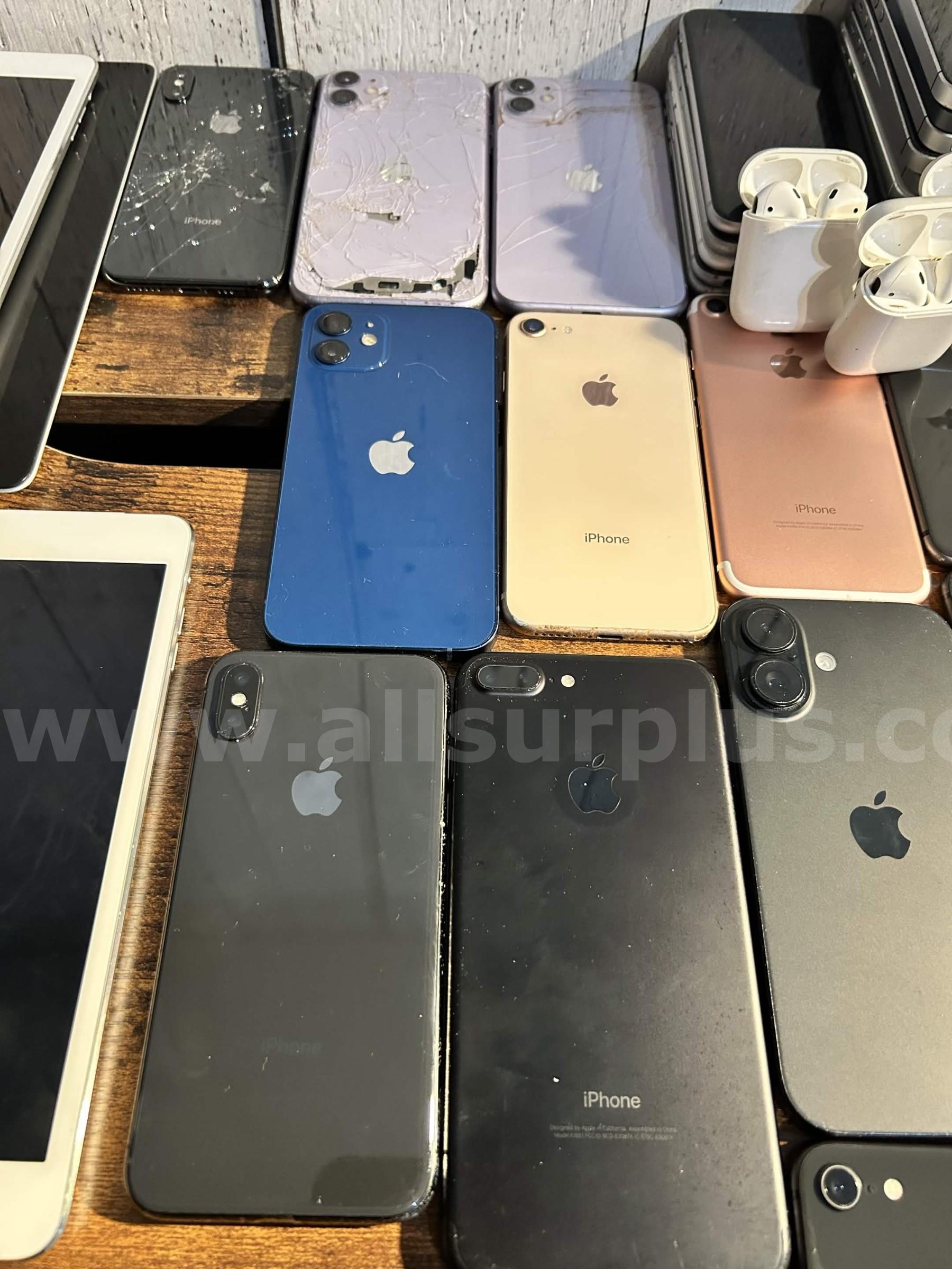 64 Ea. Apple Devices | iPhones | iPods | iPads | AirPods Apple  Government Surplus Auction - Photo #5