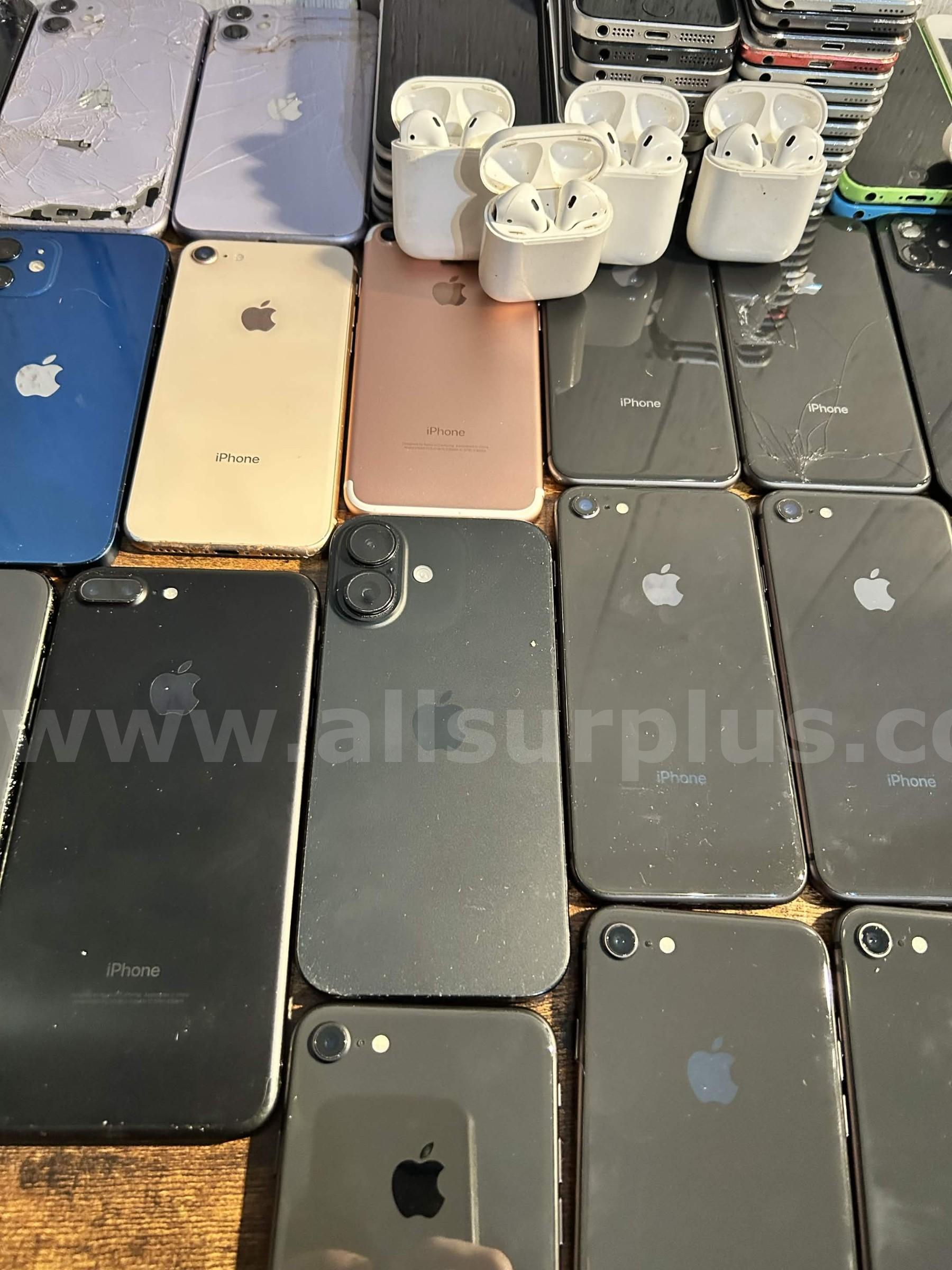 64 Ea. Apple Devices | iPhones | iPods | iPads | AirPods Apple  Government Surplus Auction - Photo #6
