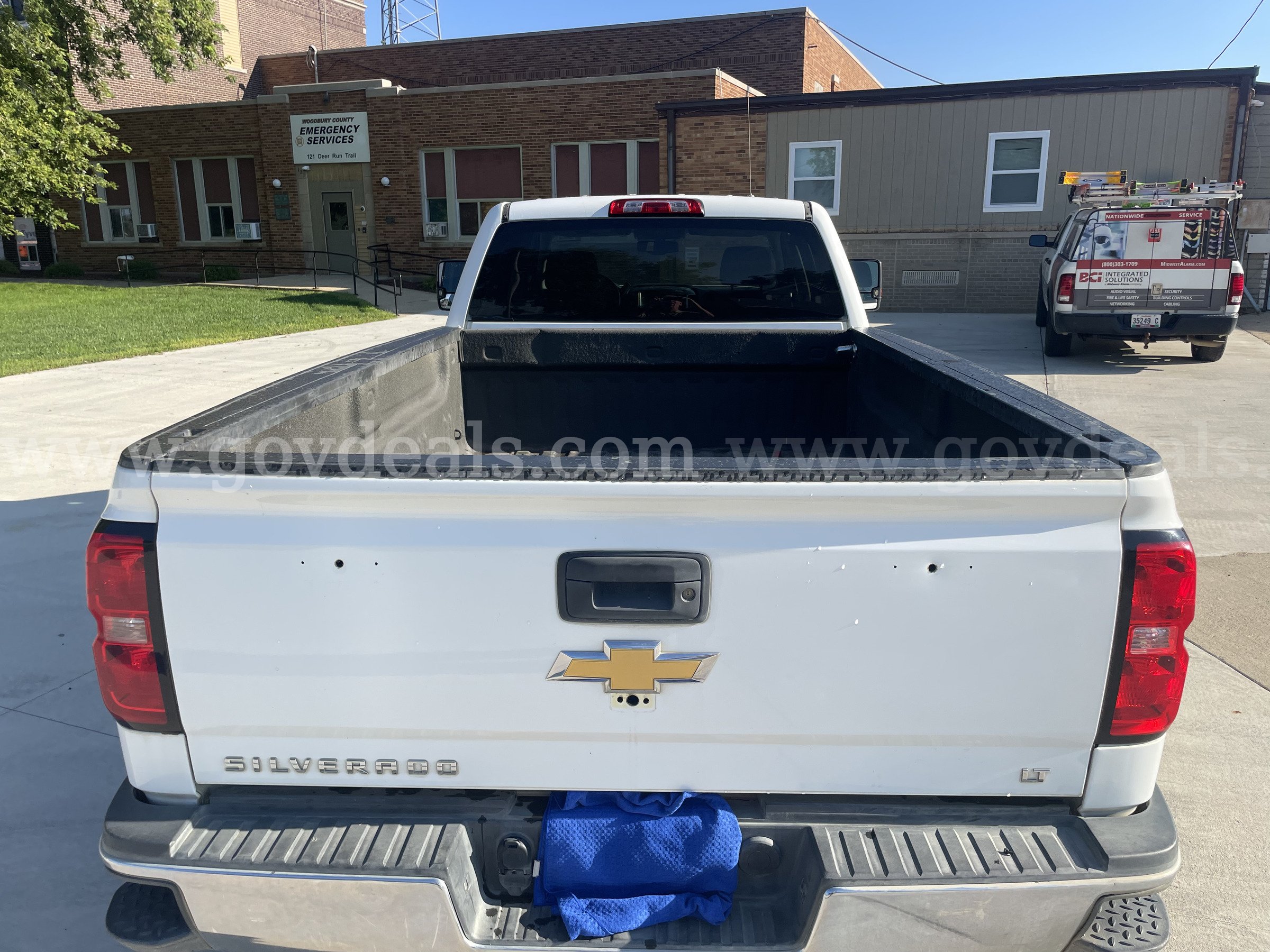 2015 Chevrolet Silverado 3500HD LT Crew Cab Long Box 4WD Chevrolet Silverado 3500HD Government Surplus Auction - Photo #2
