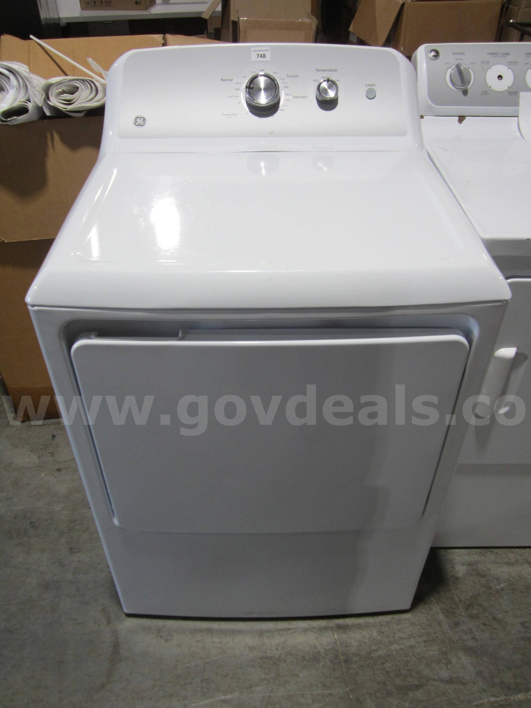 GE DRYER  LOT 748