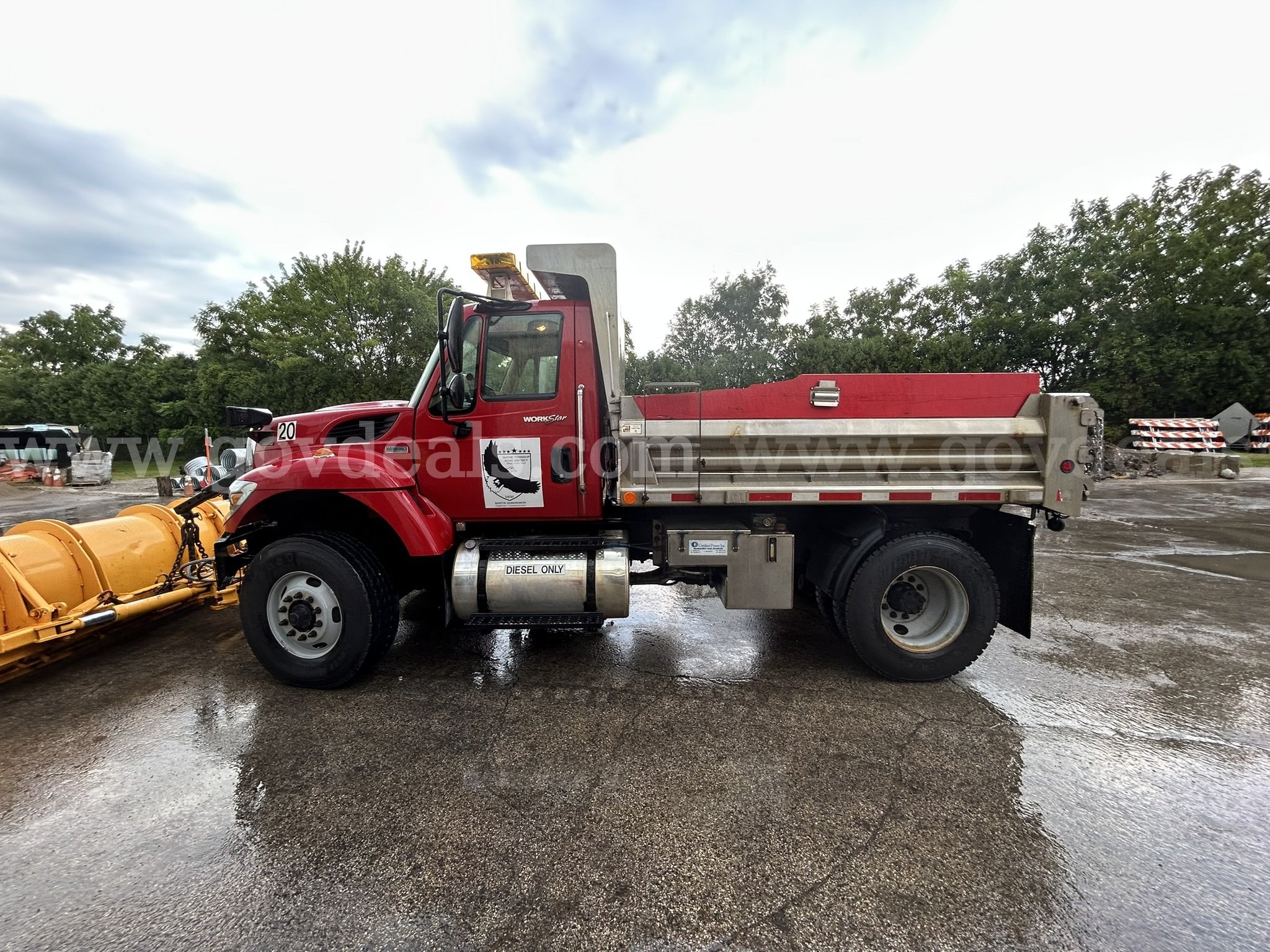 2013 International 7400 International 7400 Government Surplus Auction - Photo #2