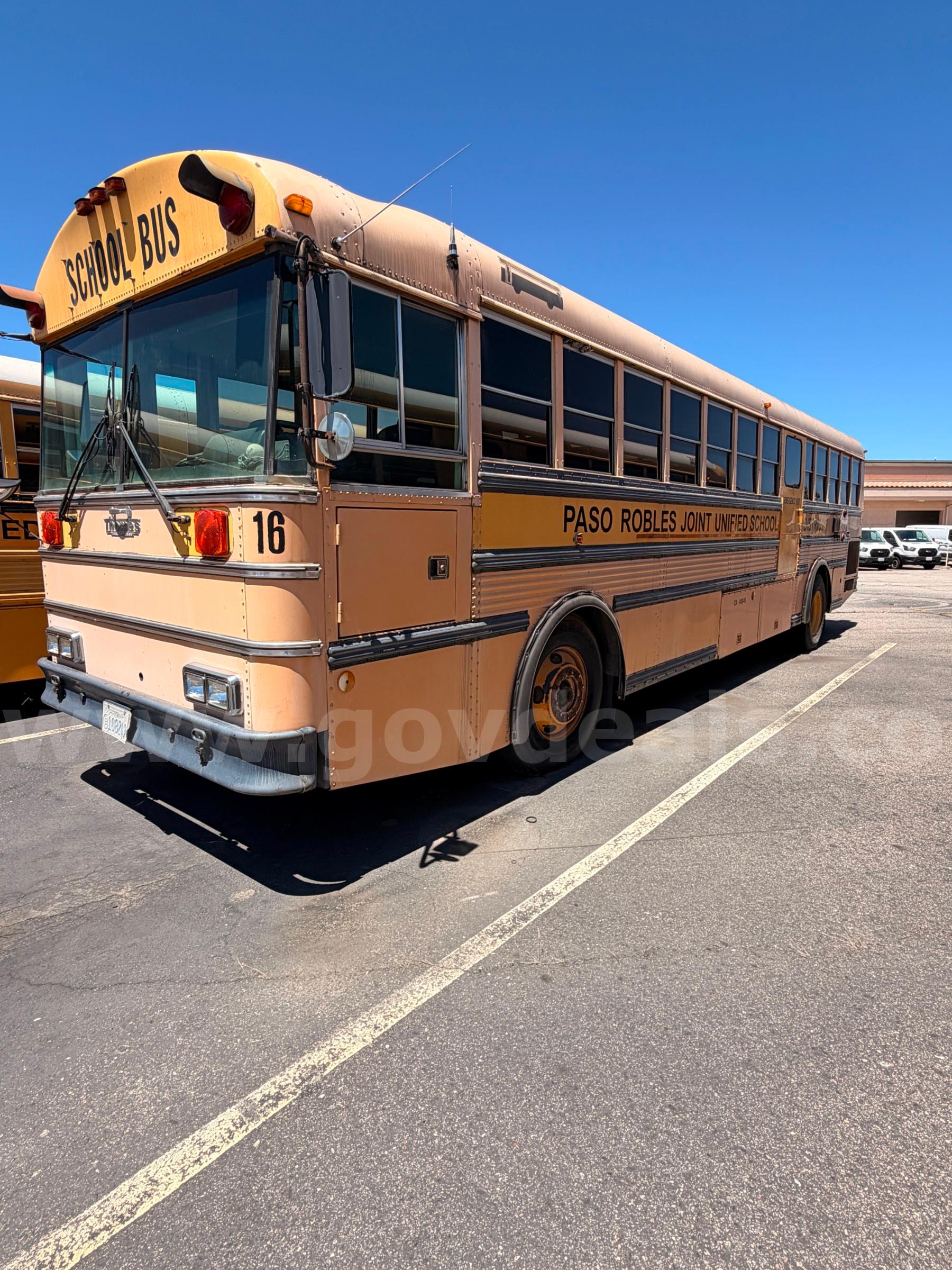 1990 THOMAS SCHOOL BUS