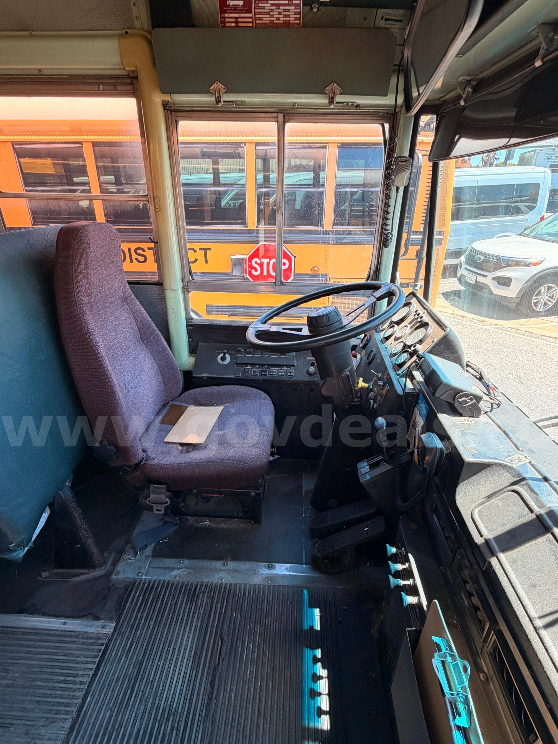 1990 THOMAS SCHOOL BUS THOMAS TRANSIT Government Surplus Auction - Photo #6
