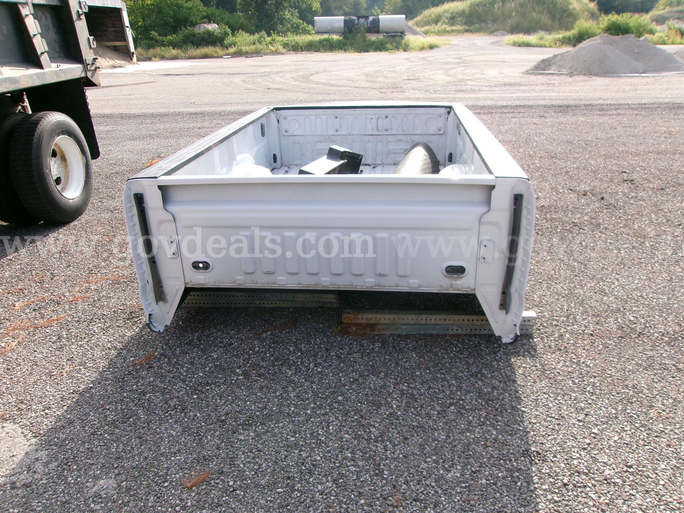 2019 Ford F250 8' Pickup Bed with Bumper and Hitch Ford F250 Government Surplus Auction - Photo #2