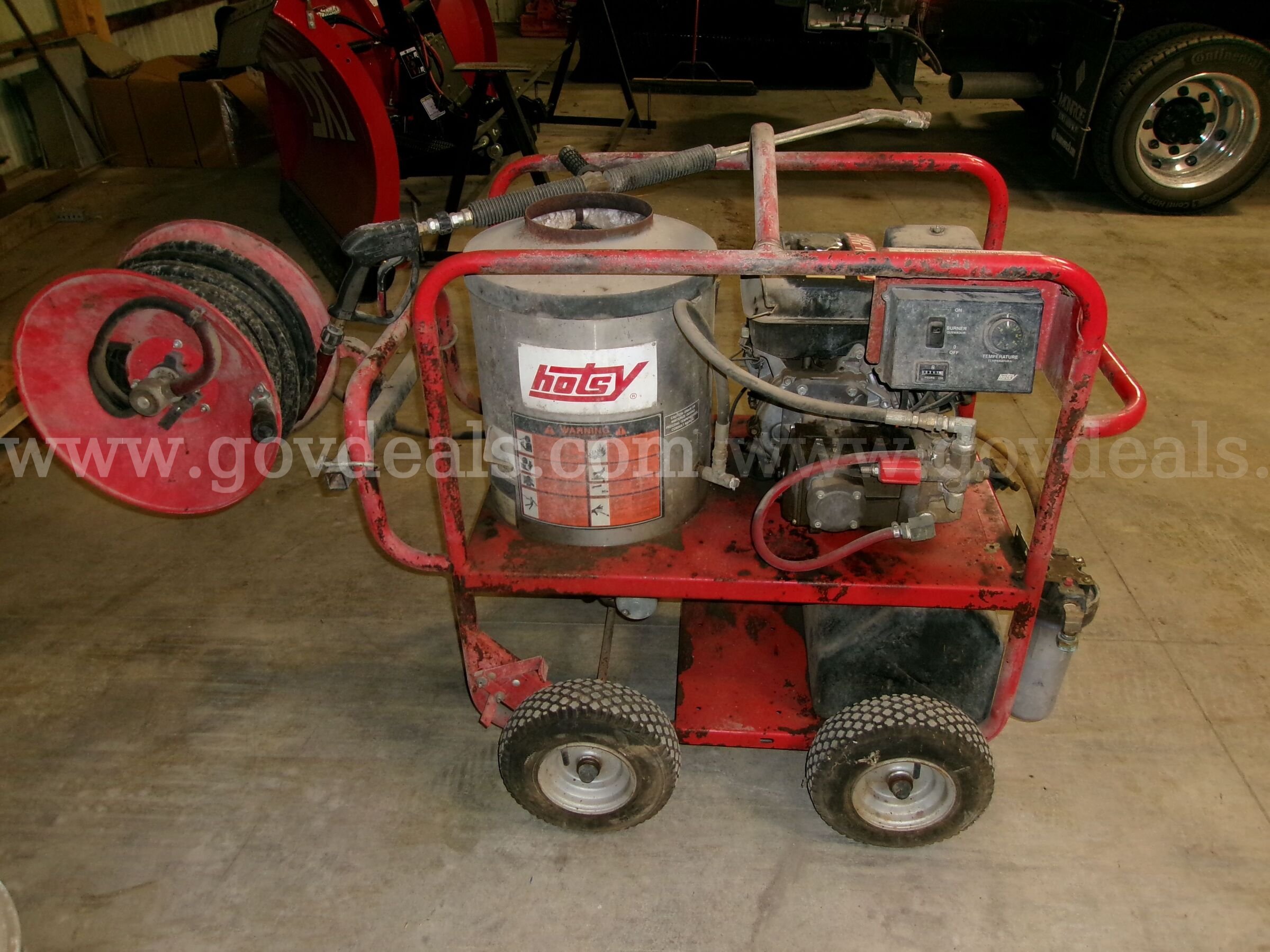 HOTSY STEAM CLEANER   Government Surplus Auction - Photo #2