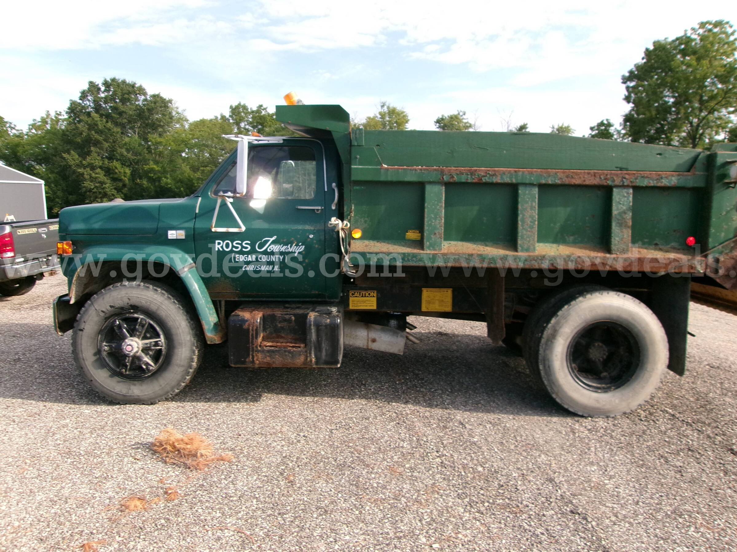 1987 Chevrolet C7D042 Dump Truck