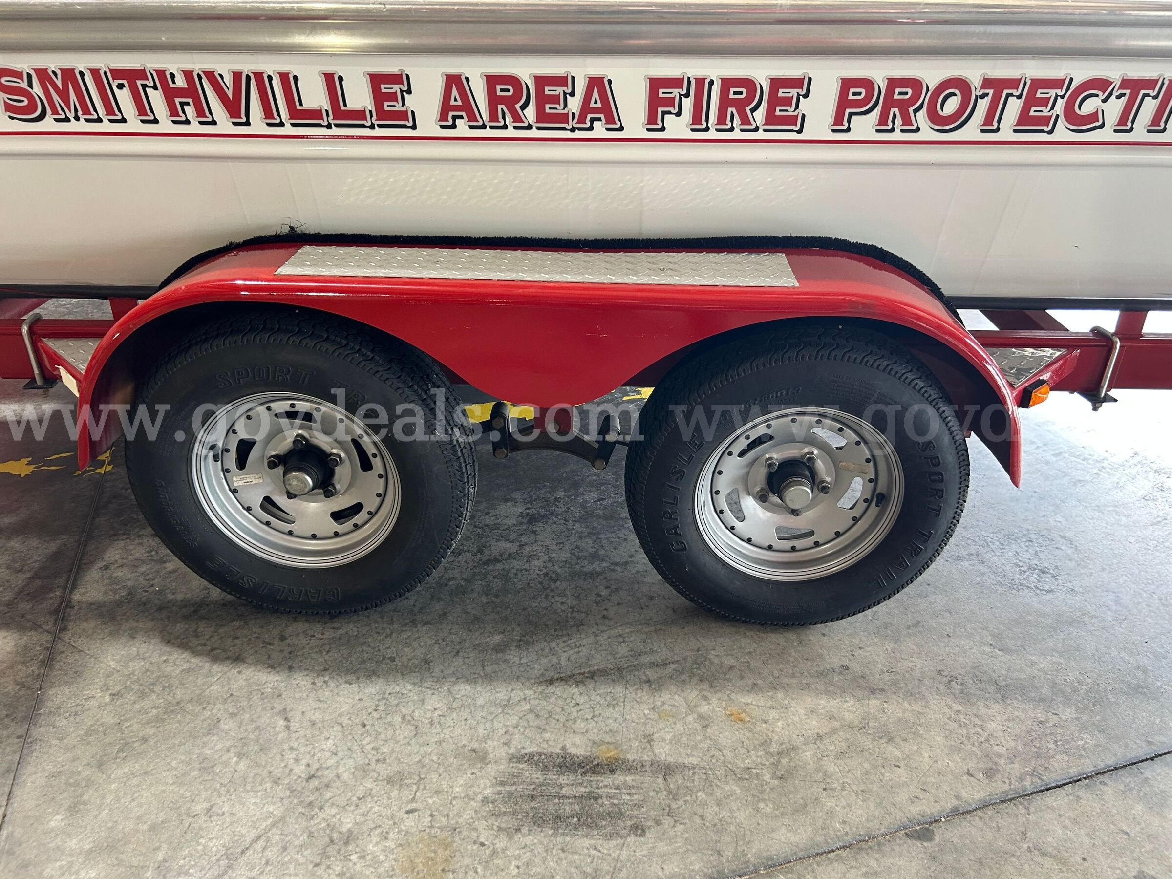 16 foot rescue boat with dive/rescue platform; includes fire pump and double deck trailer, RESCUEOne Connector Boat RESCUEOne, Lowe, Evinrude 16.5 Connector Boat Government Surplus Auction - Photo #6
