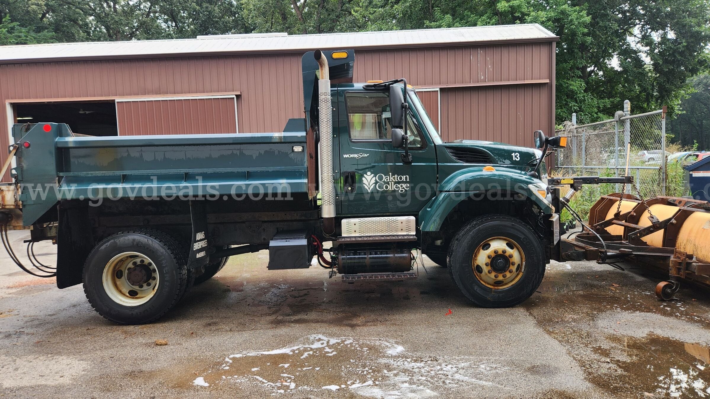 2013 International 7400 - With Spreader and Plow - Low Mileage International 7400 Government Surplus Auction - Photo #3