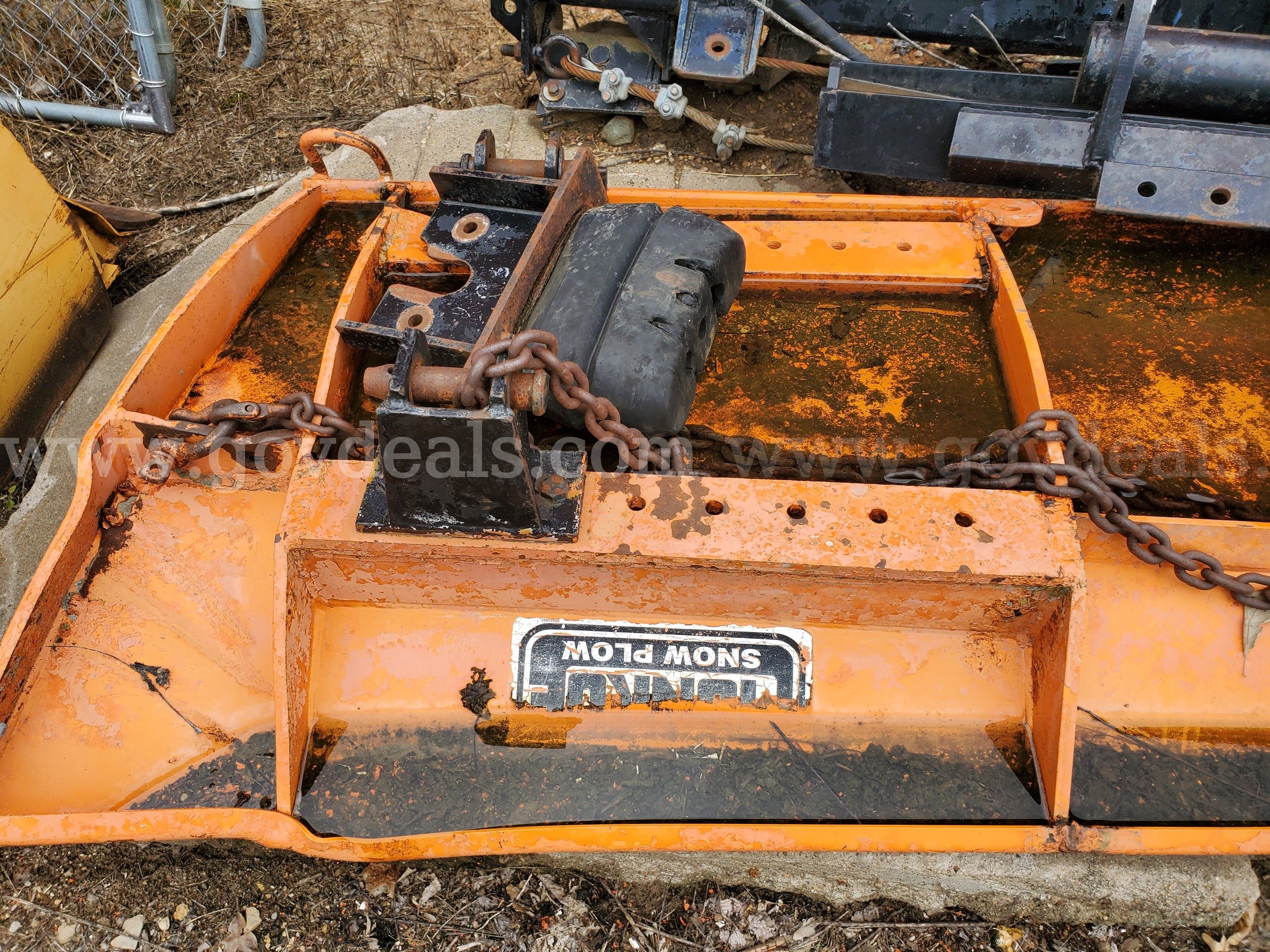 Straight Plow, Wing Plow, and Plow Lights Sterling 9500 Monroe 9500 Government Surplus Auction - Photo #6