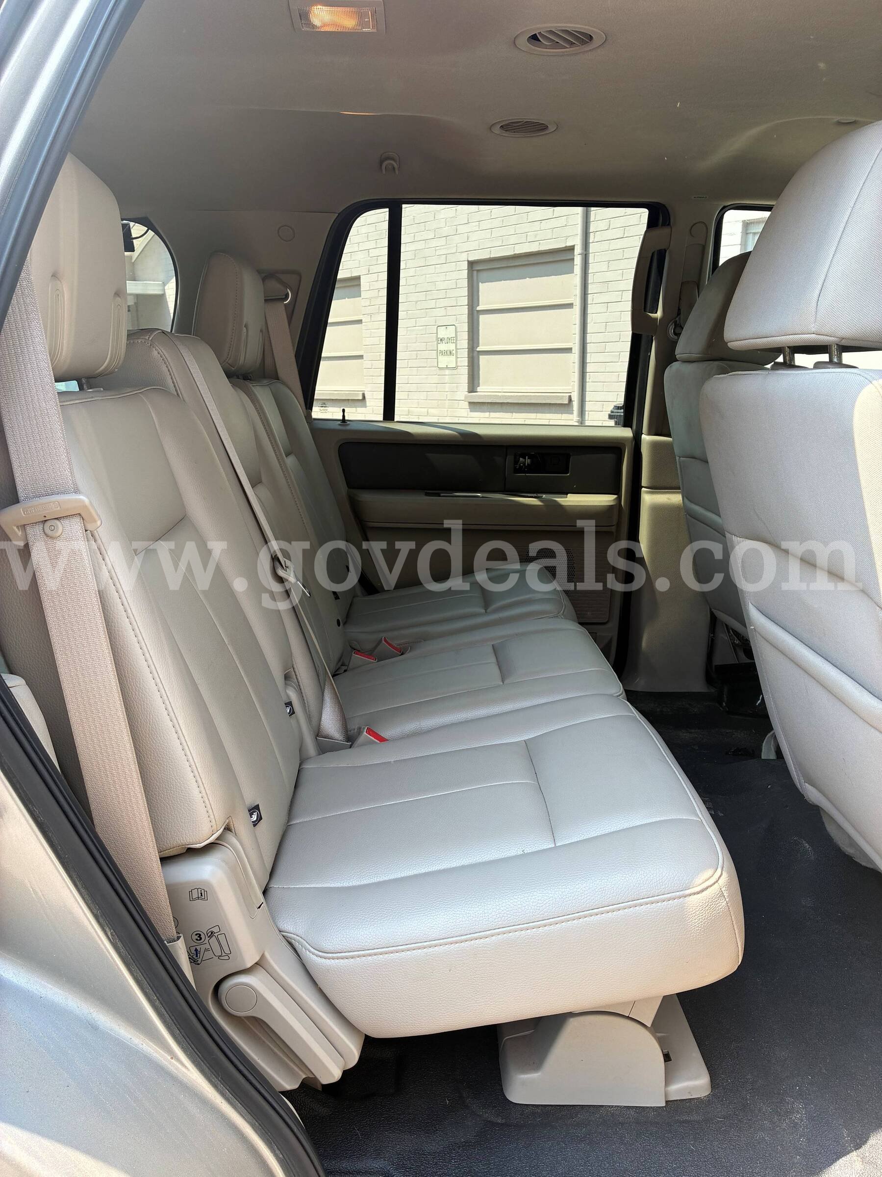 2008  Ford Expedition Ford Expedition Government Surplus Auction - Photo #3