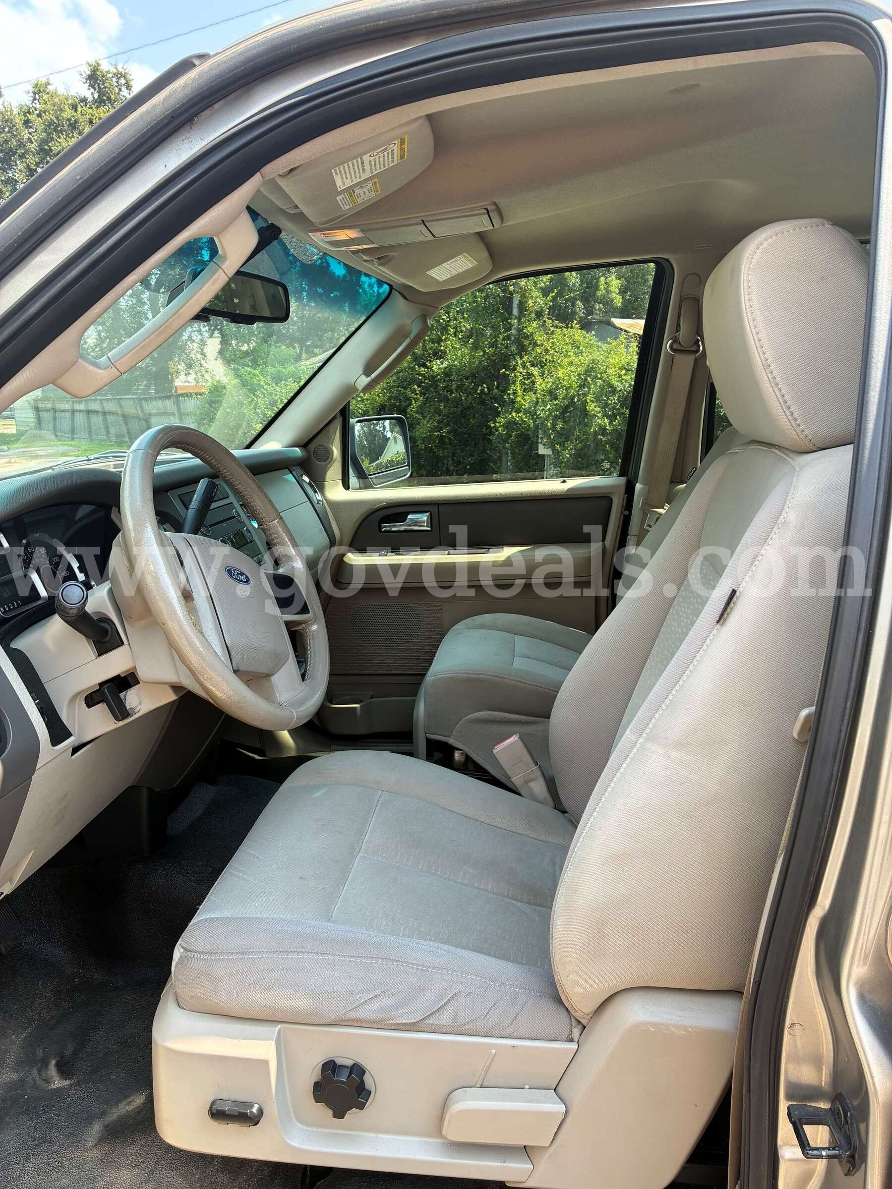 2008  Ford Expedition Ford Expedition Government Surplus Auction - Photo #5